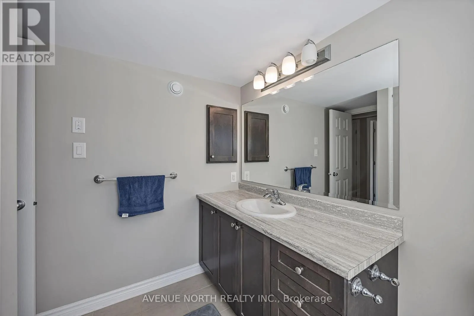7 - 135 BLUESTONE PRIVATE