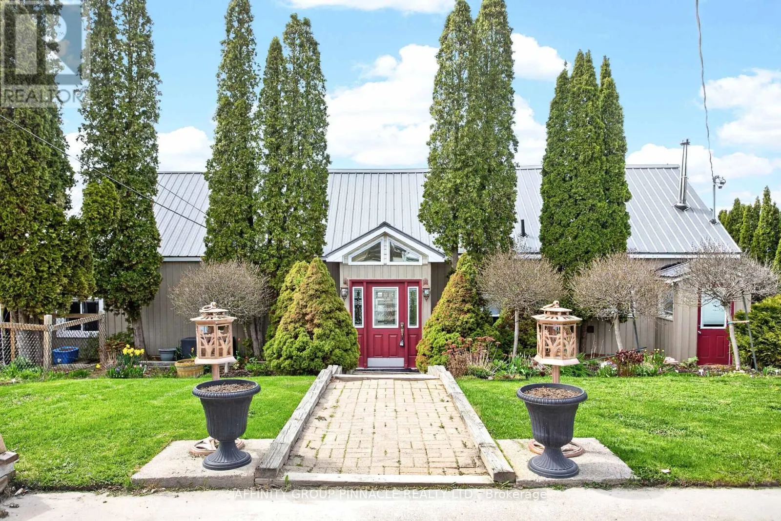 14 ORIOLE ROAD