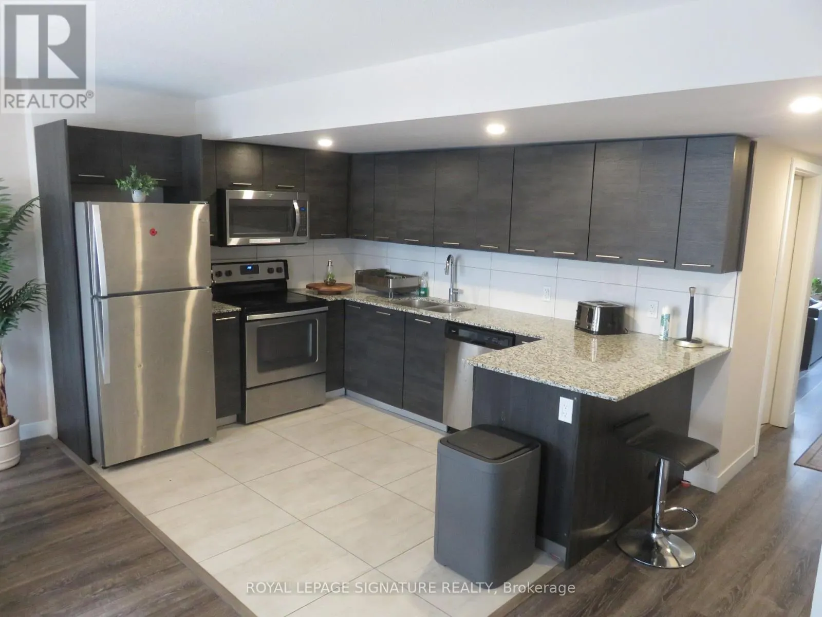 216 - 288 ALBERT STREET
