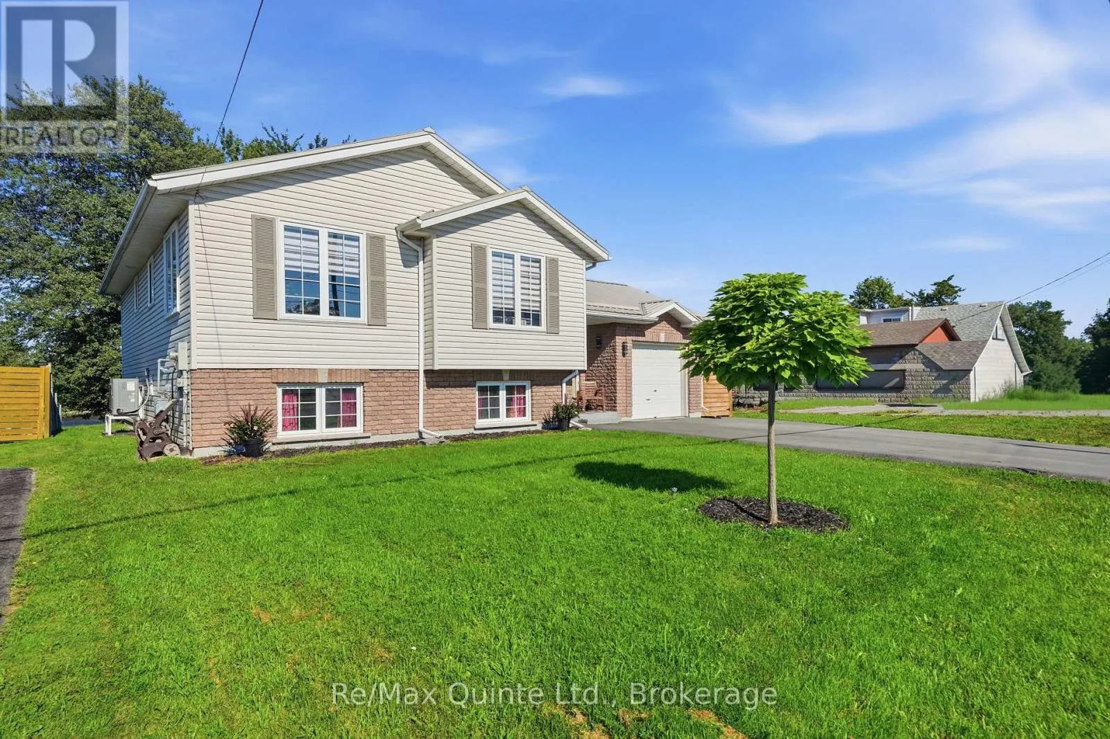 111 CANNIFTON ROAD N