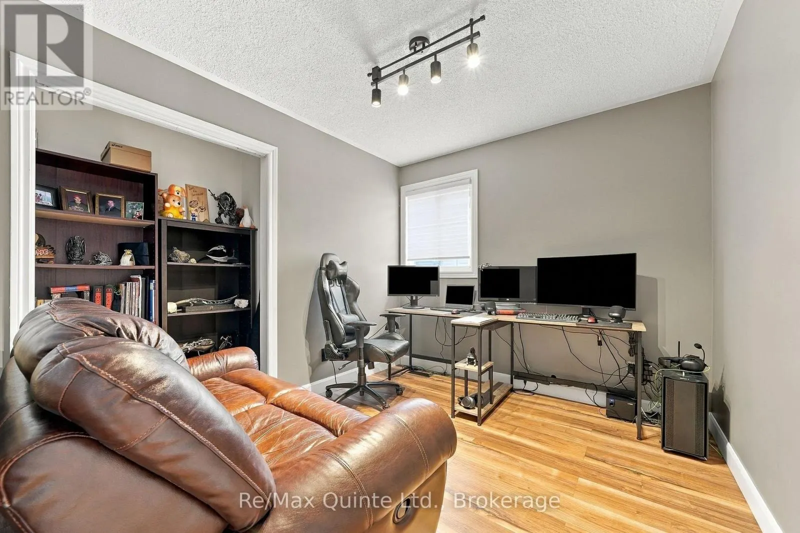 111 CANNIFTON ROAD N