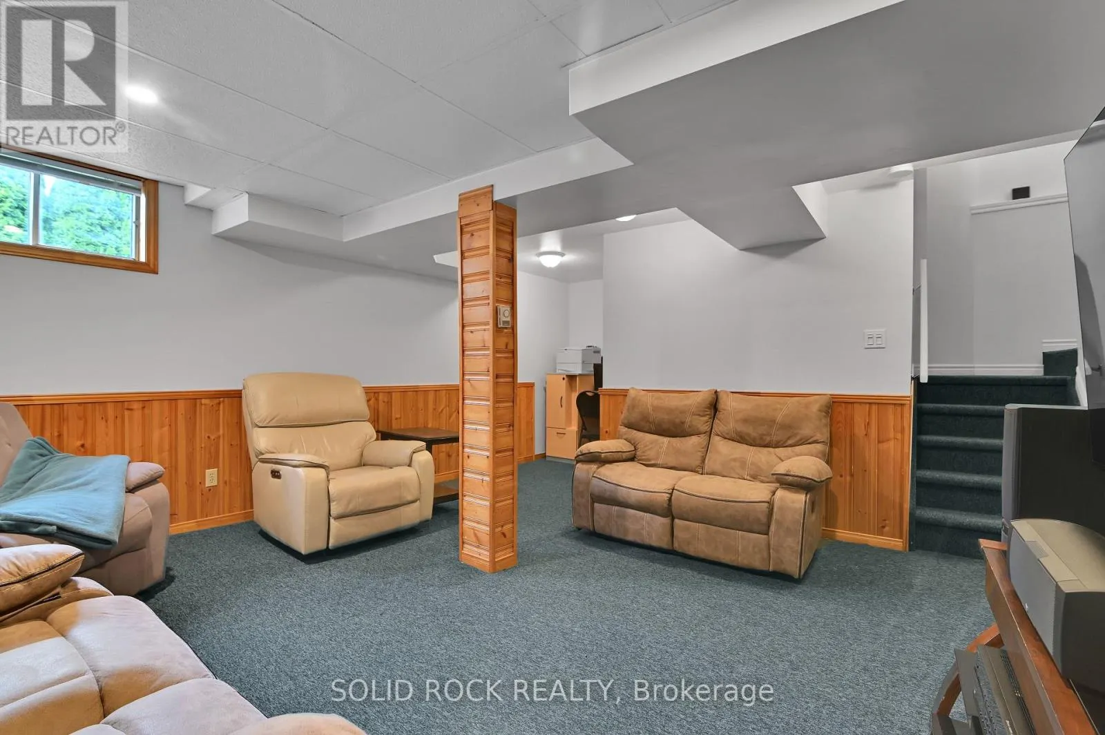 253 COTE-ROYALE CRESCENT