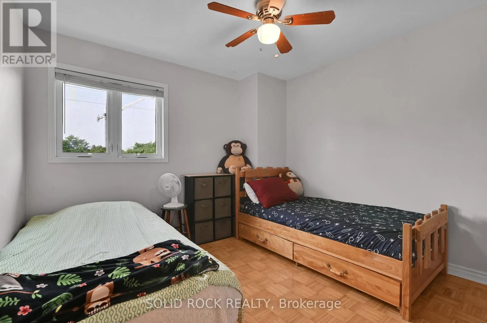 253 COTE-ROYALE CRESCENT