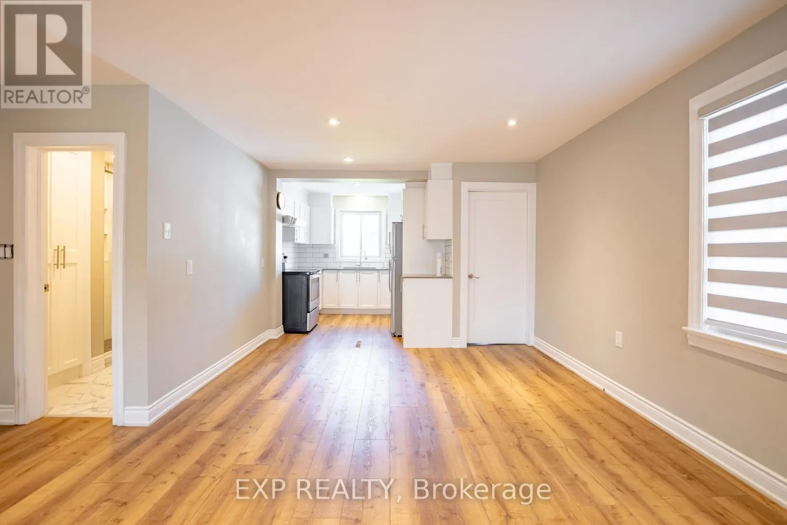 UPPER - 293 MCALPINE AVENUE S #Upper