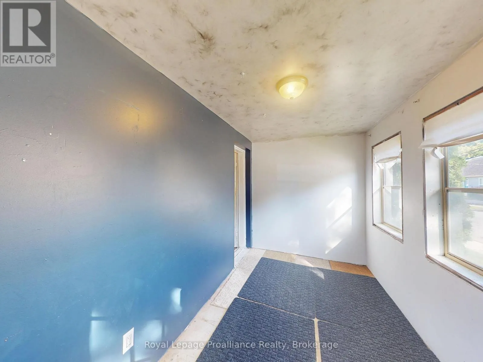 166 BURNHAM STREET