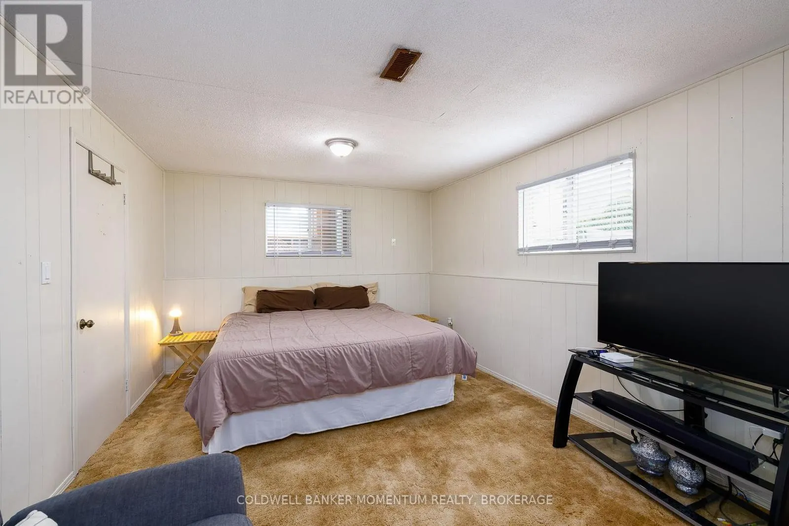 7439 NASRULLAH CRESCENT