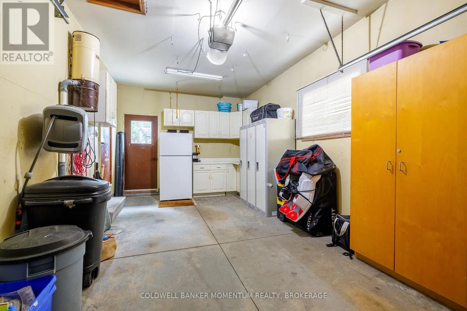 7439 NASRULLAH CRESCENT