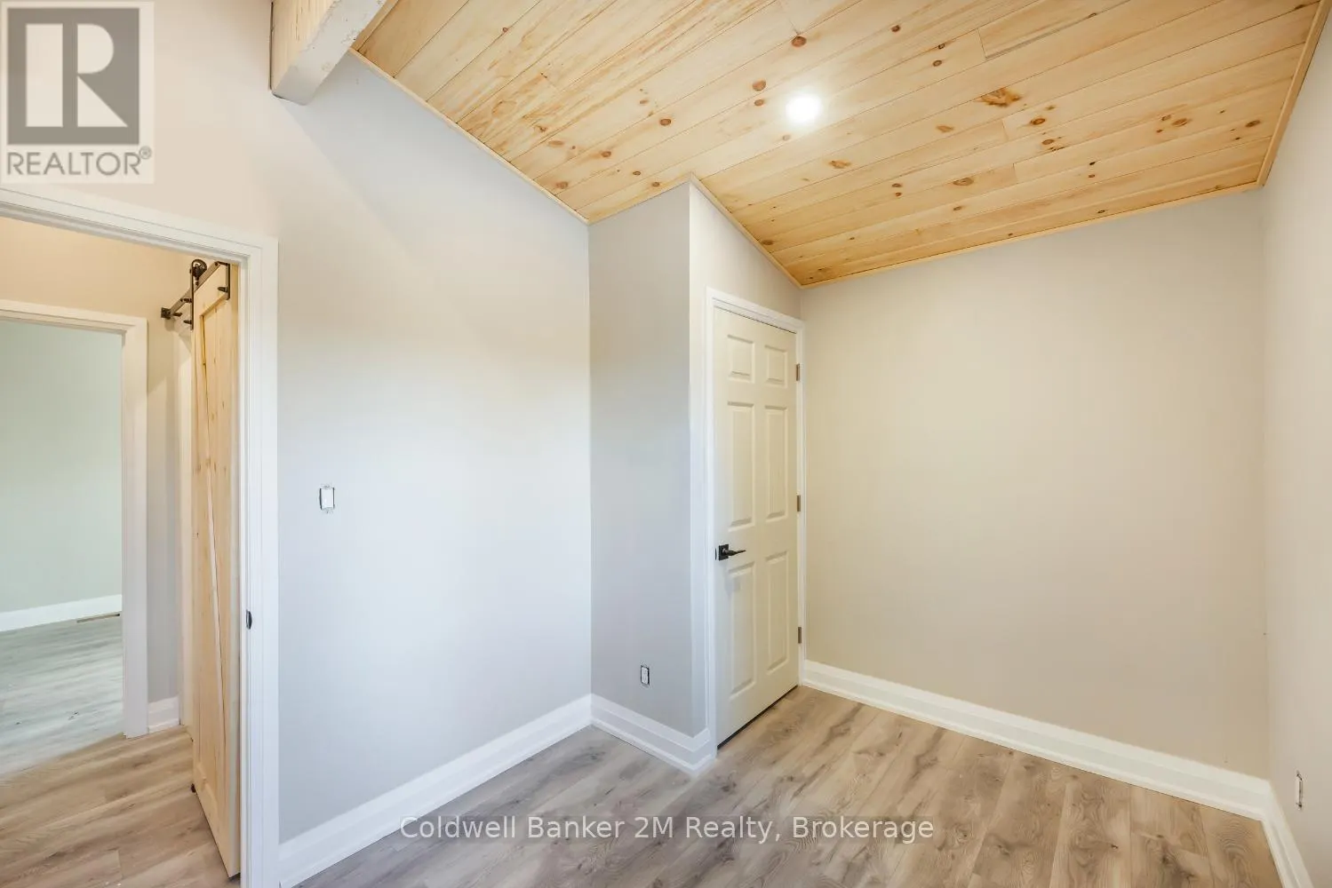 122 MCGILL DRIVE