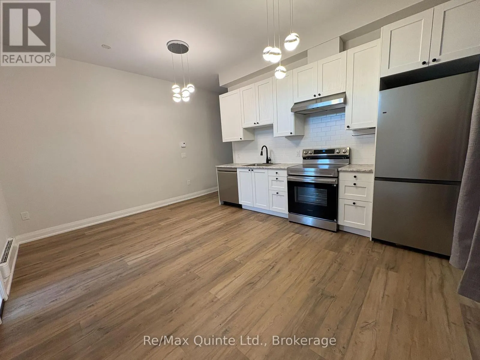 2 - 22 MCGILL STREET #2