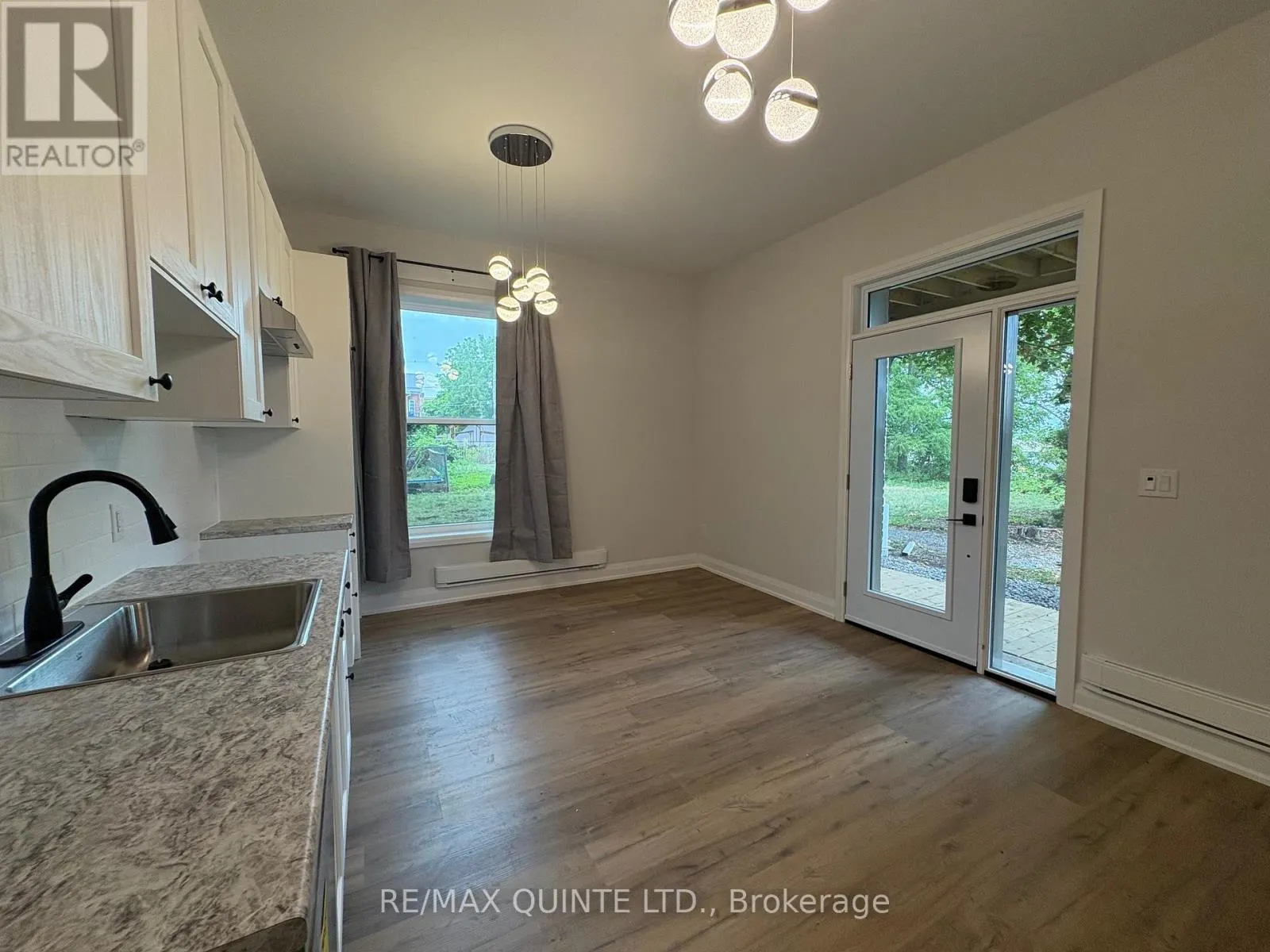 2 - 22 MCGILL STREET #2