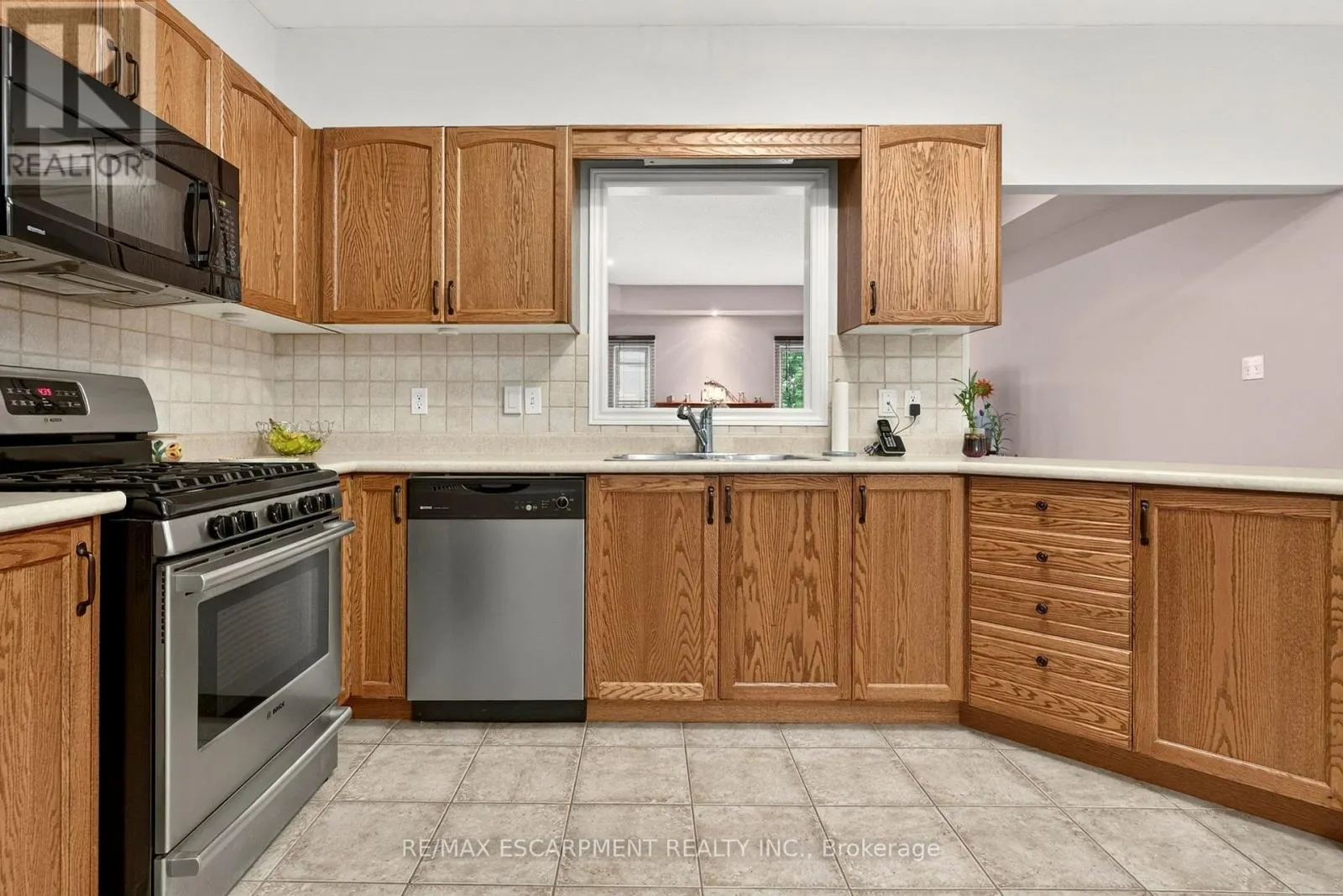15 - 130 SOUTHBROOK DRIVE
