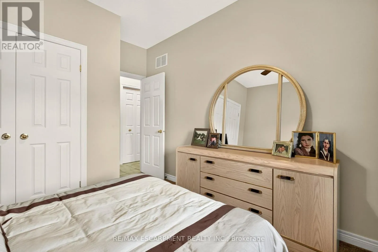 15 - 130 SOUTHBROOK DRIVE