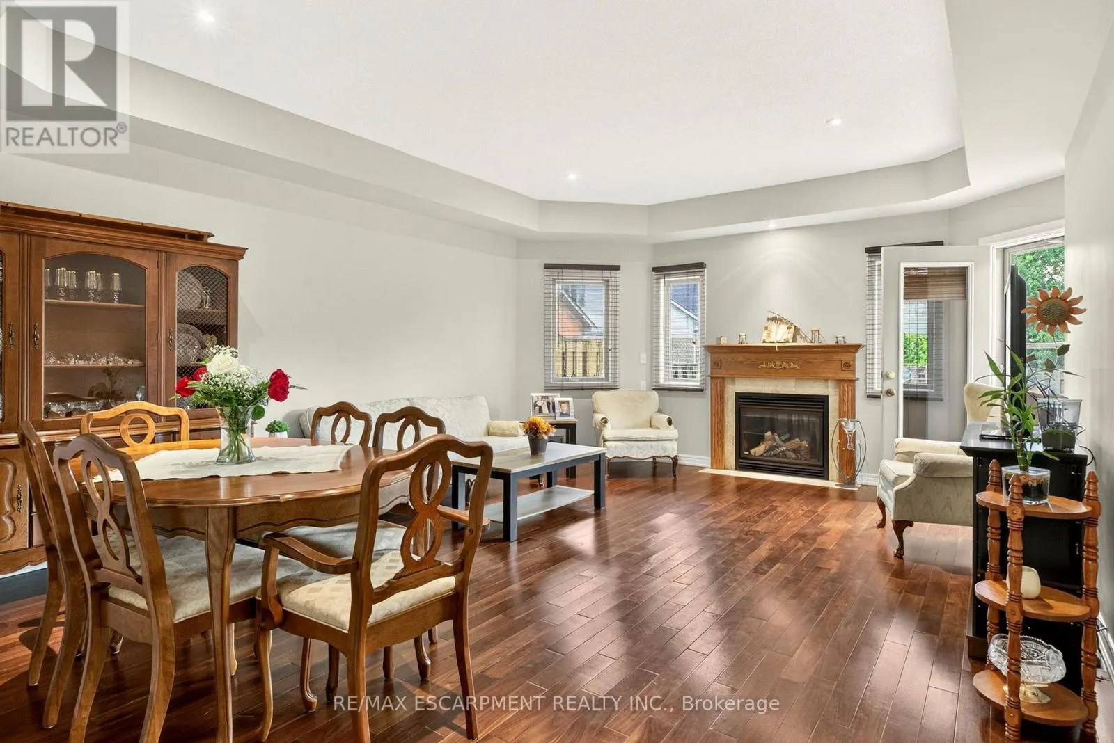 15 - 130 SOUTHBROOK DRIVE