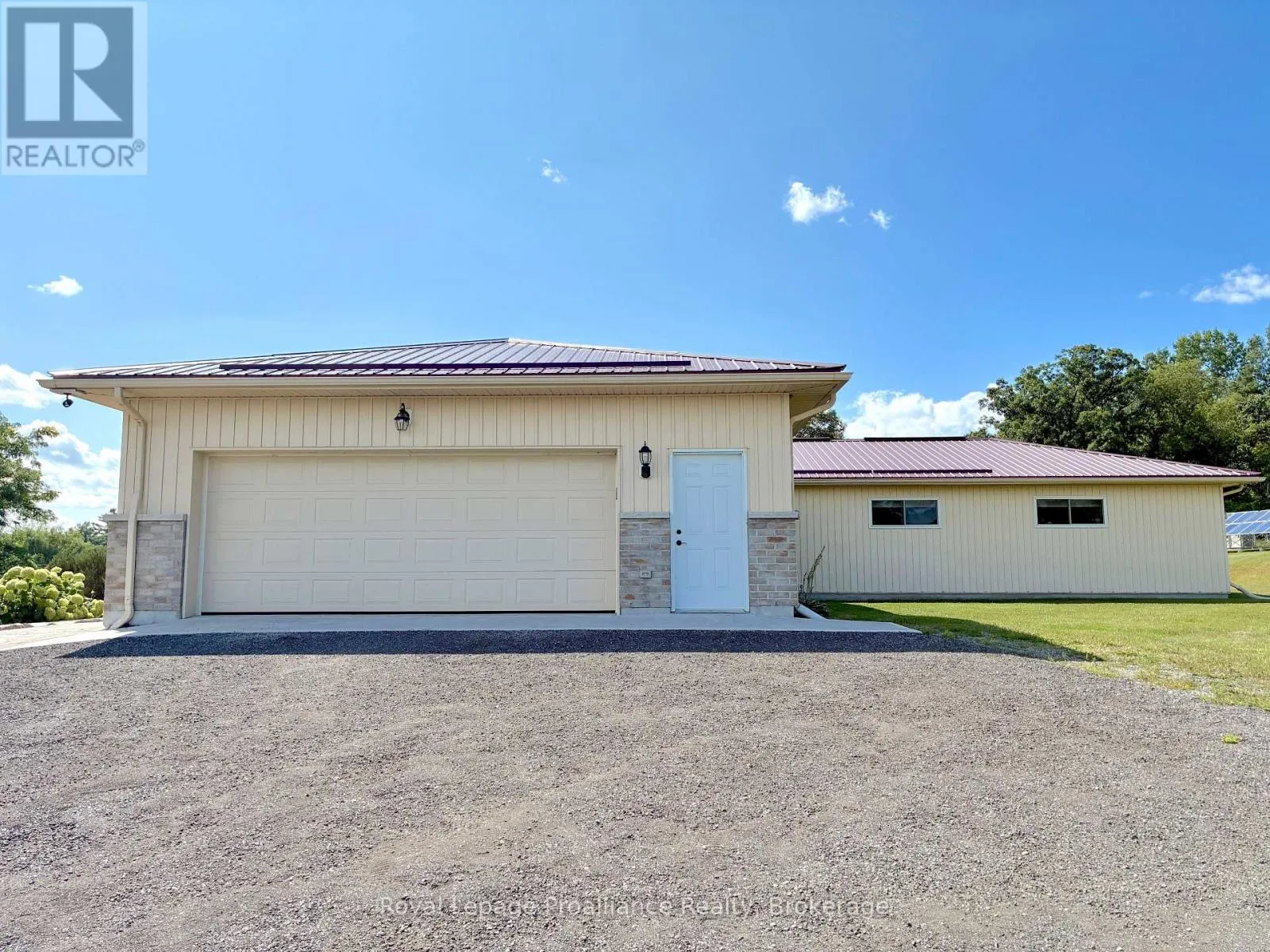 254 AIRPORT ROAD