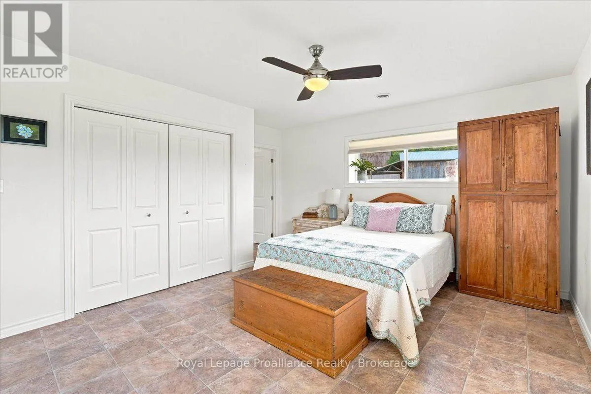 254 AIRPORT ROAD