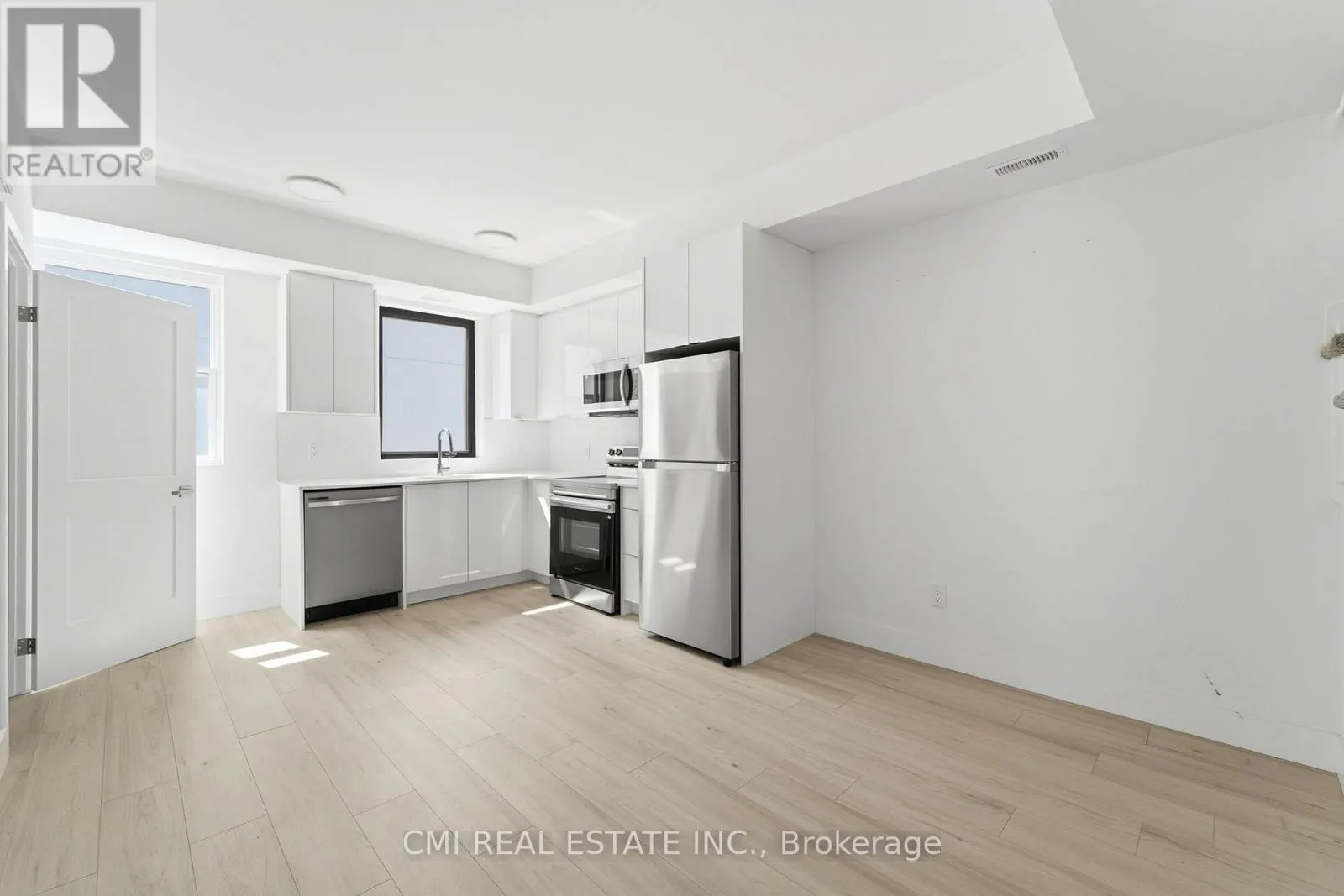 302 - 7277 WILSON CRESCENT