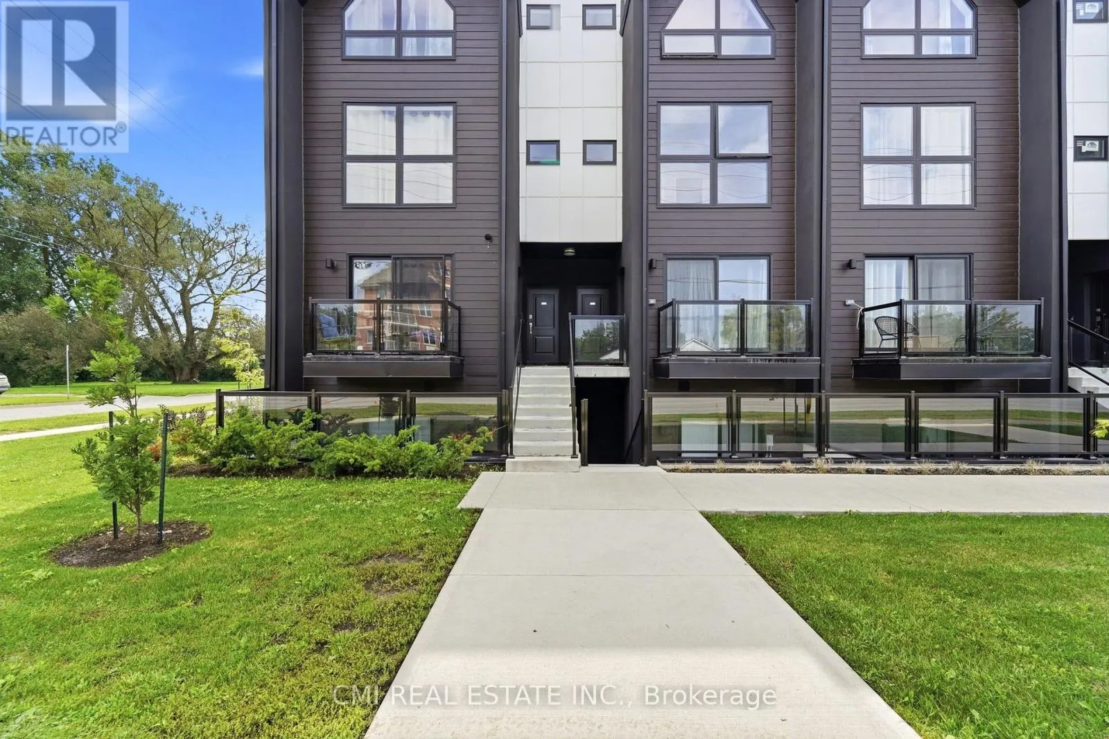 302 - 7277 WILSON CRESCENT