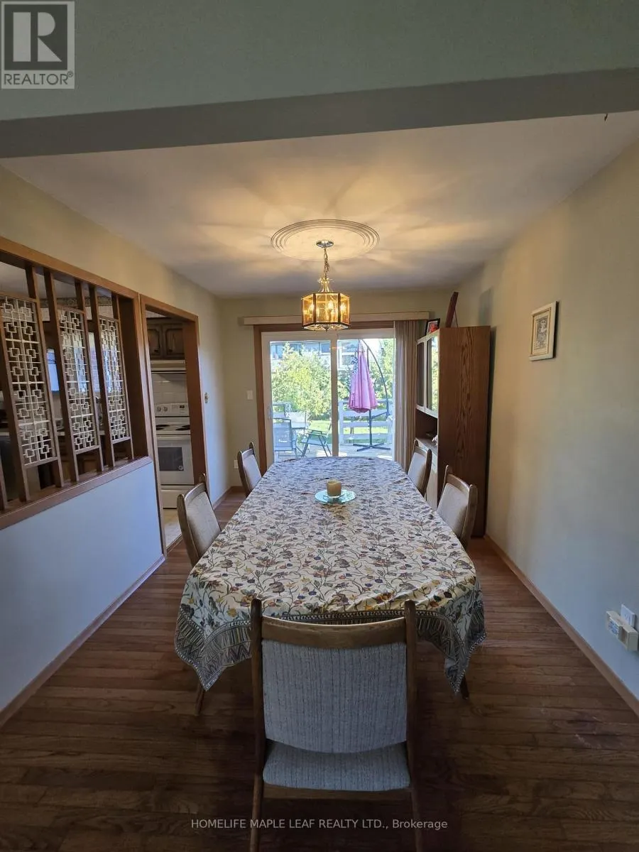 410 LAKEVIEW DRIVE