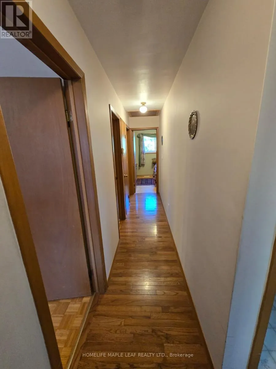 410 LAKEVIEW DRIVE