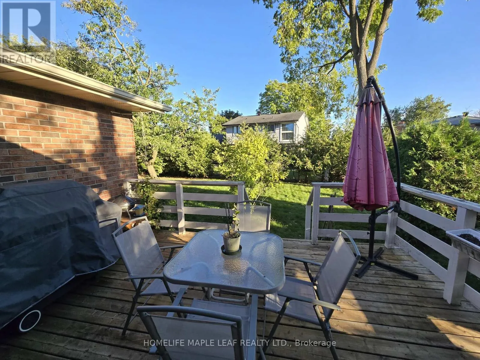 410 LAKEVIEW DRIVE