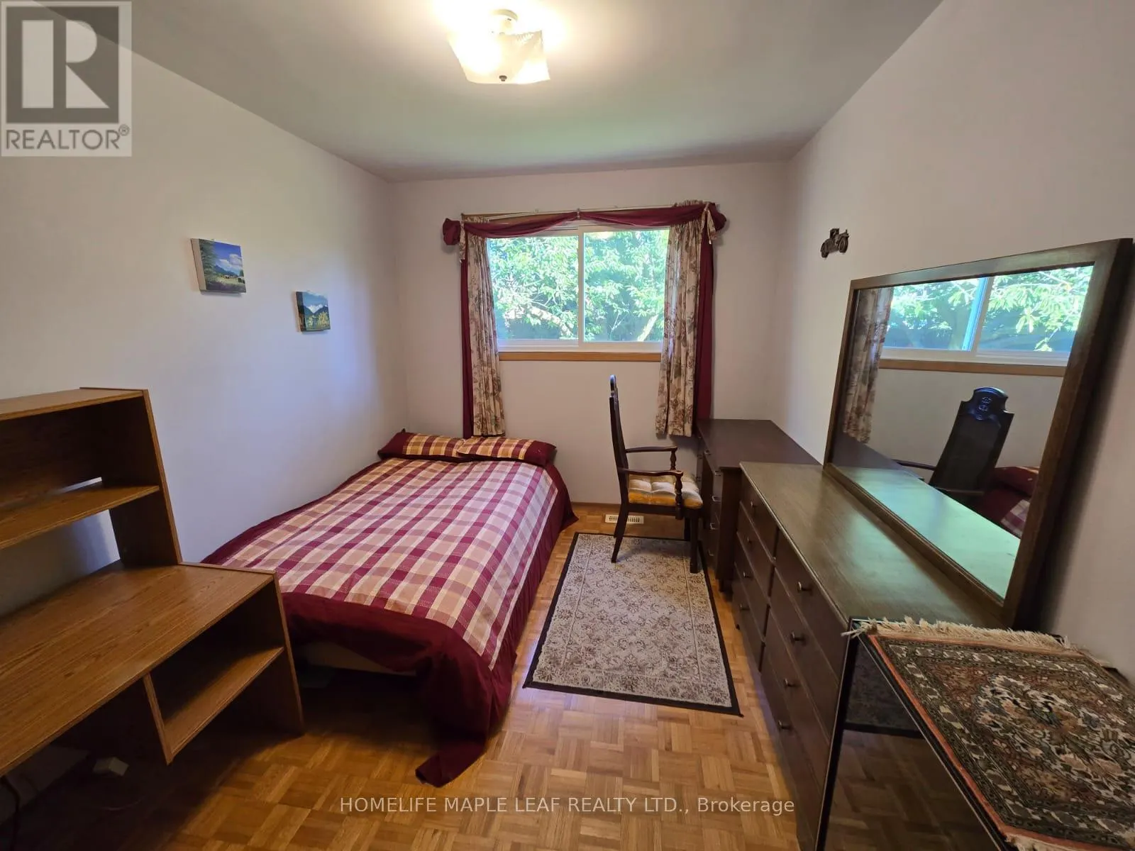 410 LAKEVIEW DRIVE