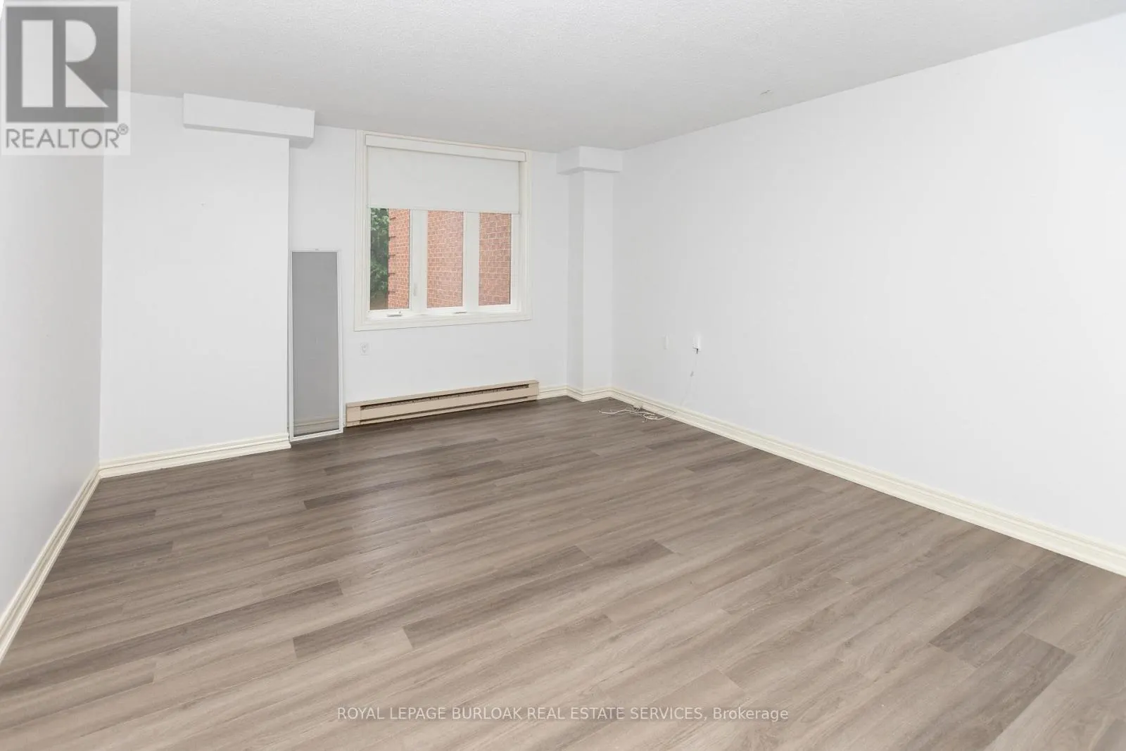 116 - 150 WILSON STREET W
