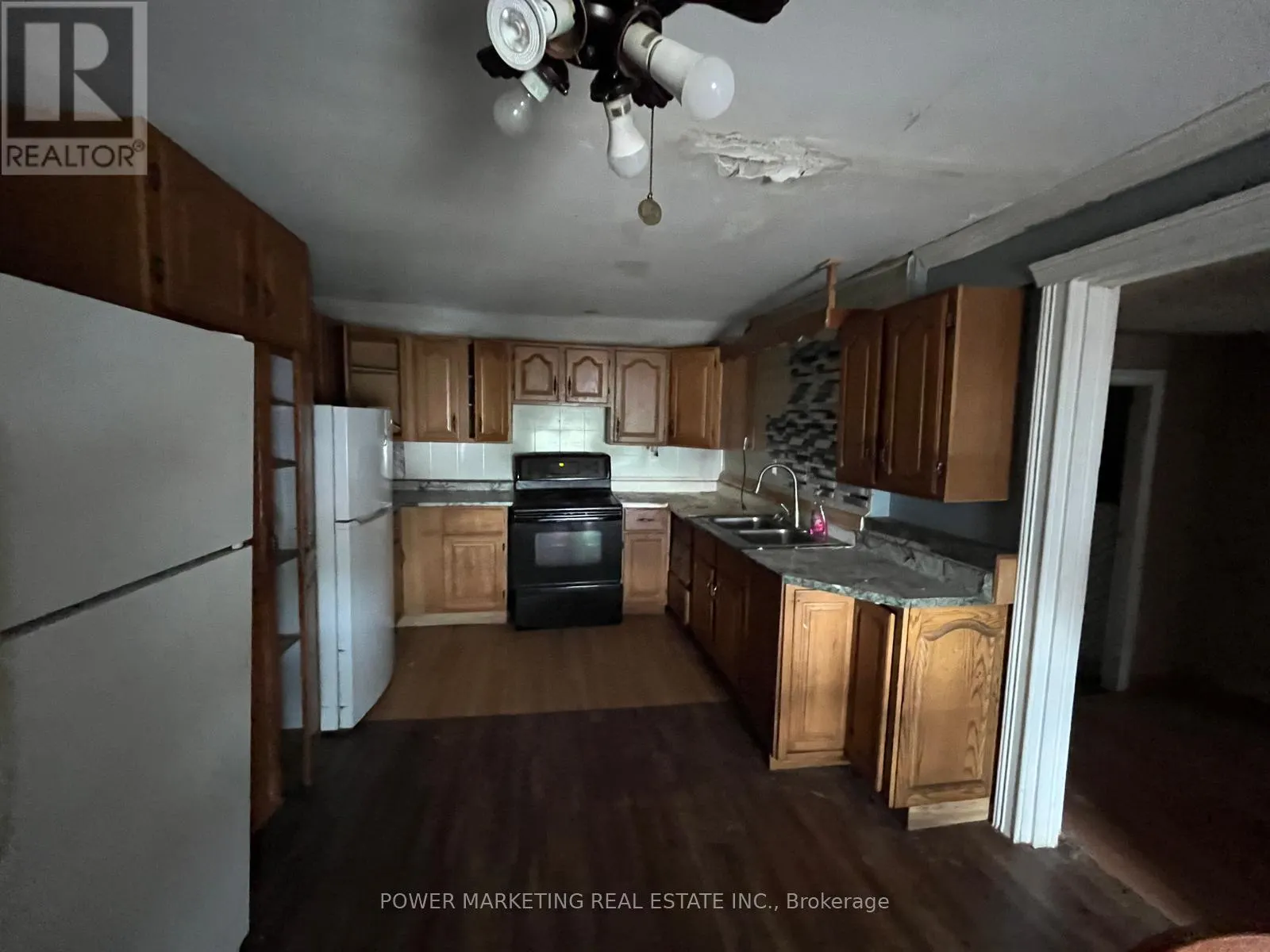 737 COUNTY RD 18 ROAD