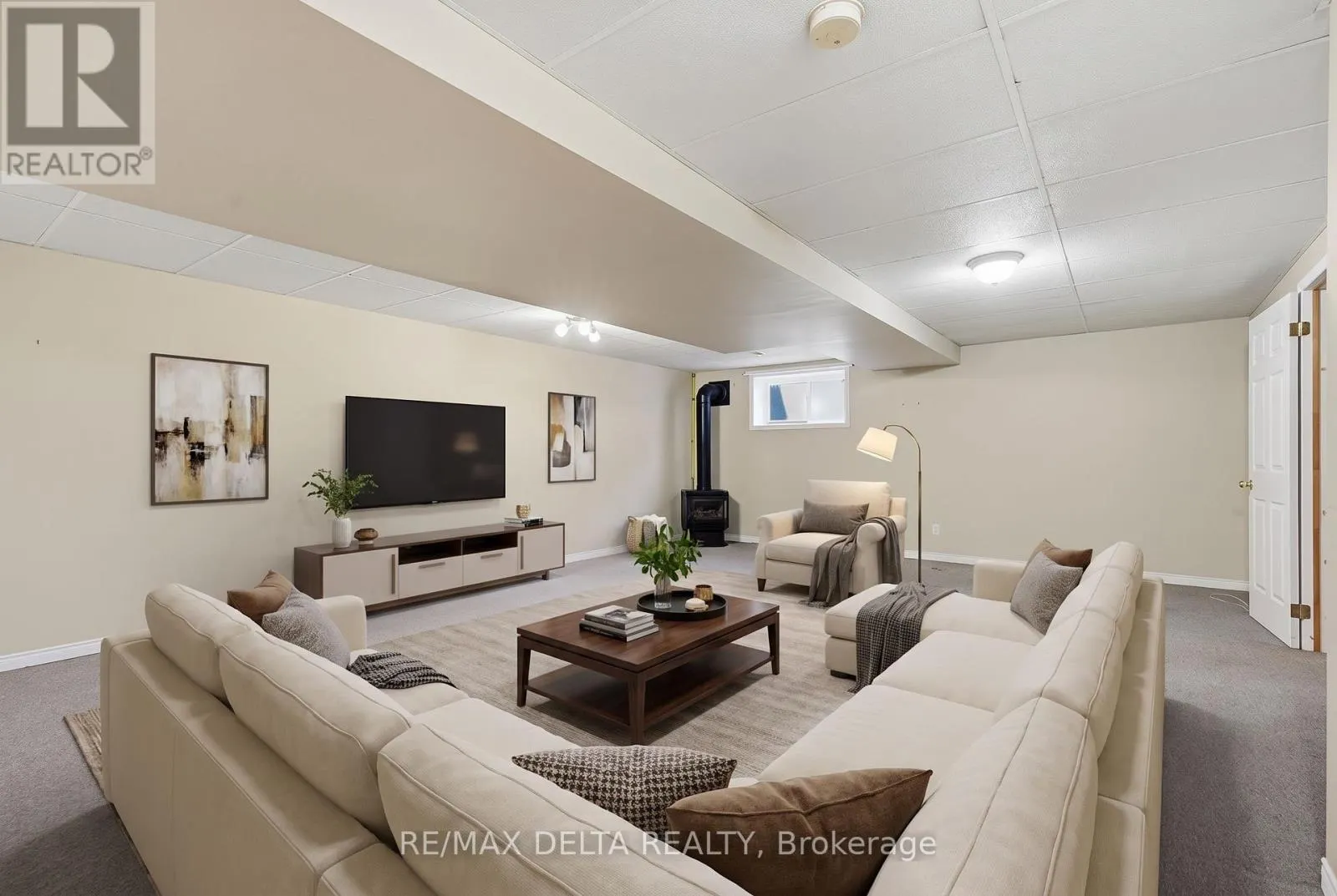 851 NELSON STREET W