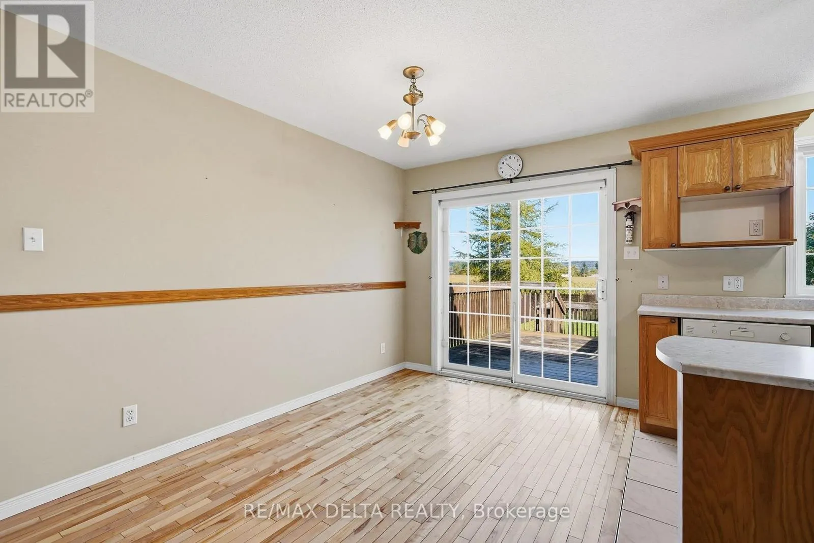 851 NELSON STREET W