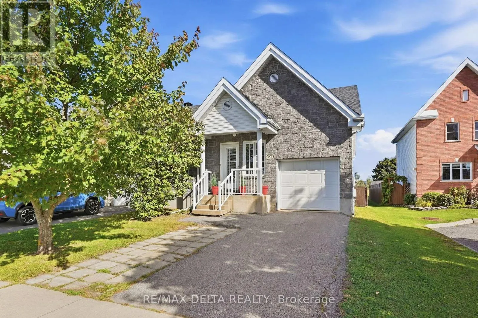 851 NELSON STREET W