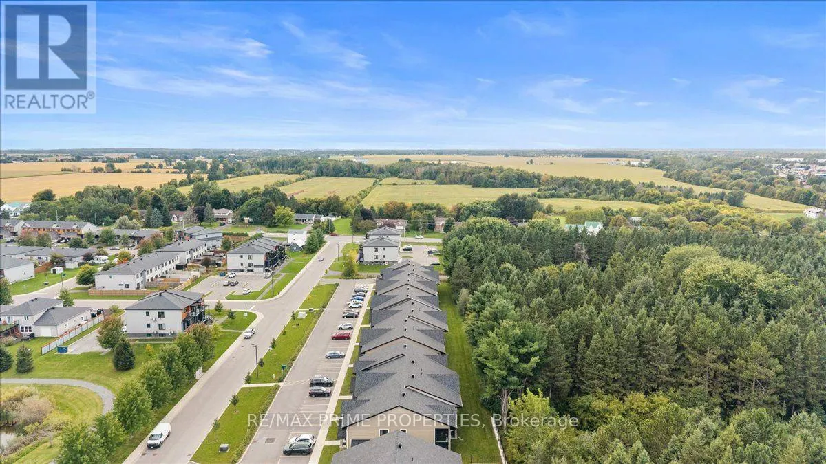 302 - 91 ST MORITZ TRAIL