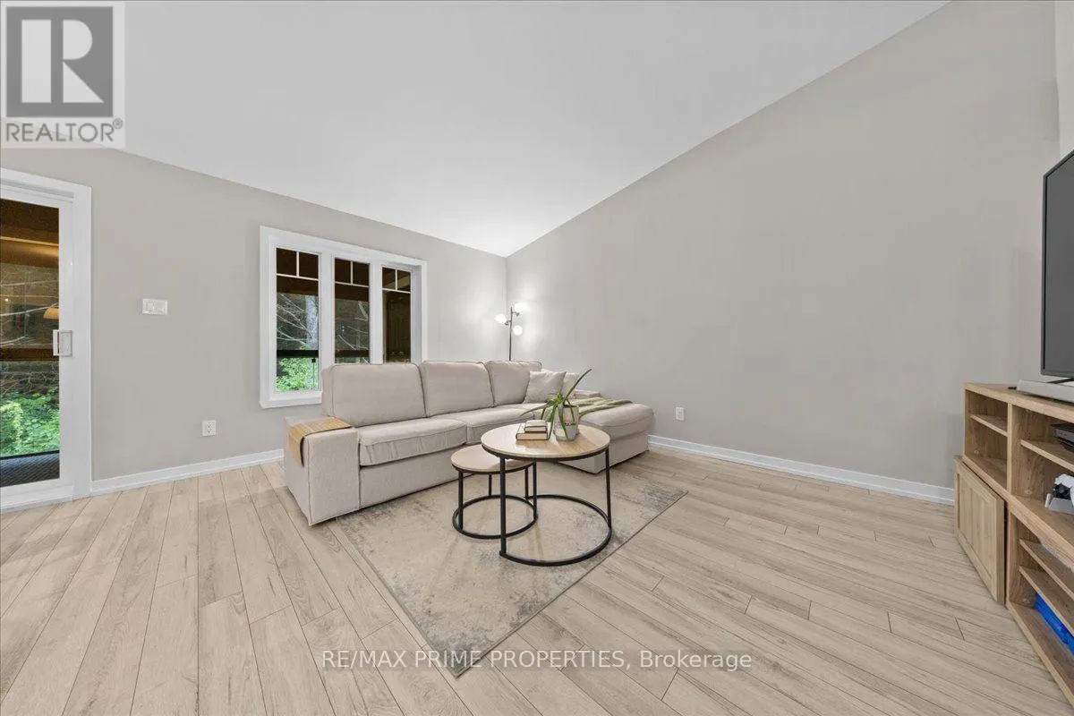 302 - 91 ST MORITZ TRAIL