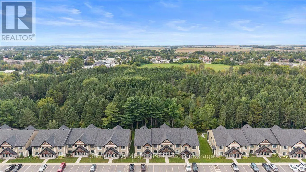 302 - 91 ST MORITZ TRAIL