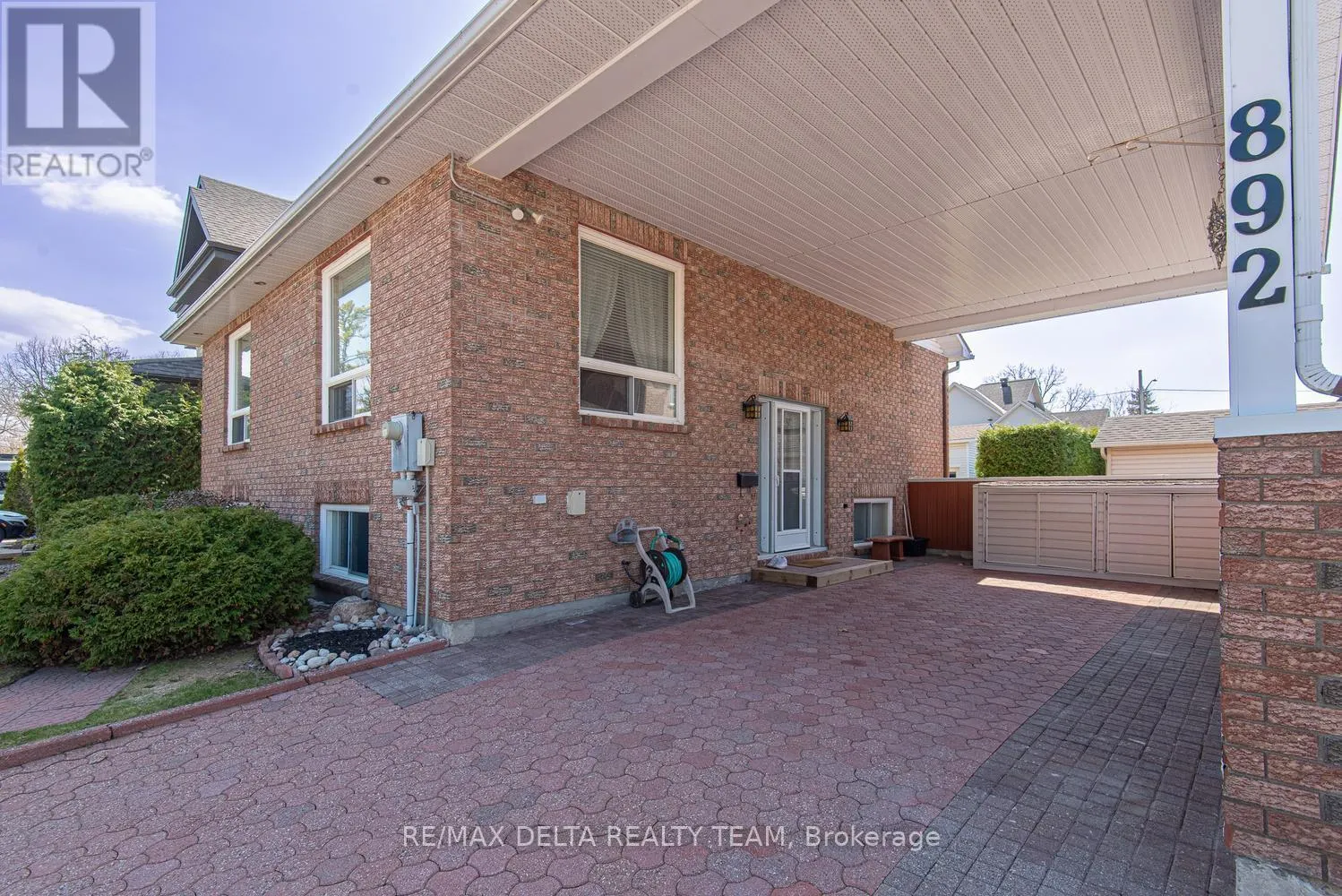 892 SCOTT DUPUIS WAY