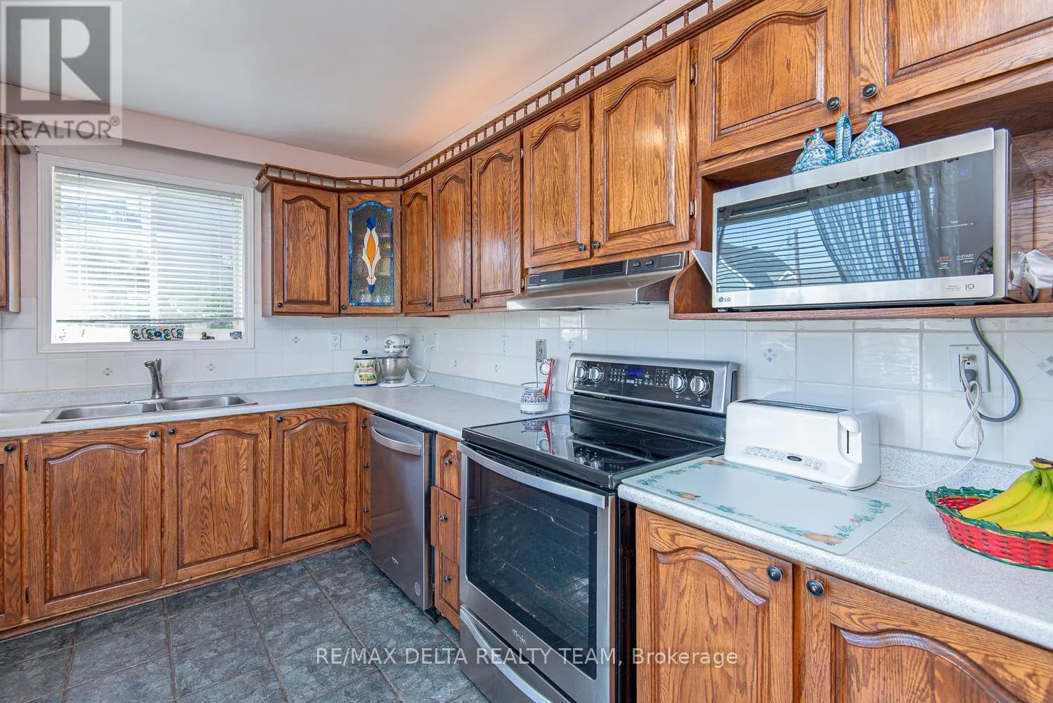 892 SCOTT DUPUIS WAY