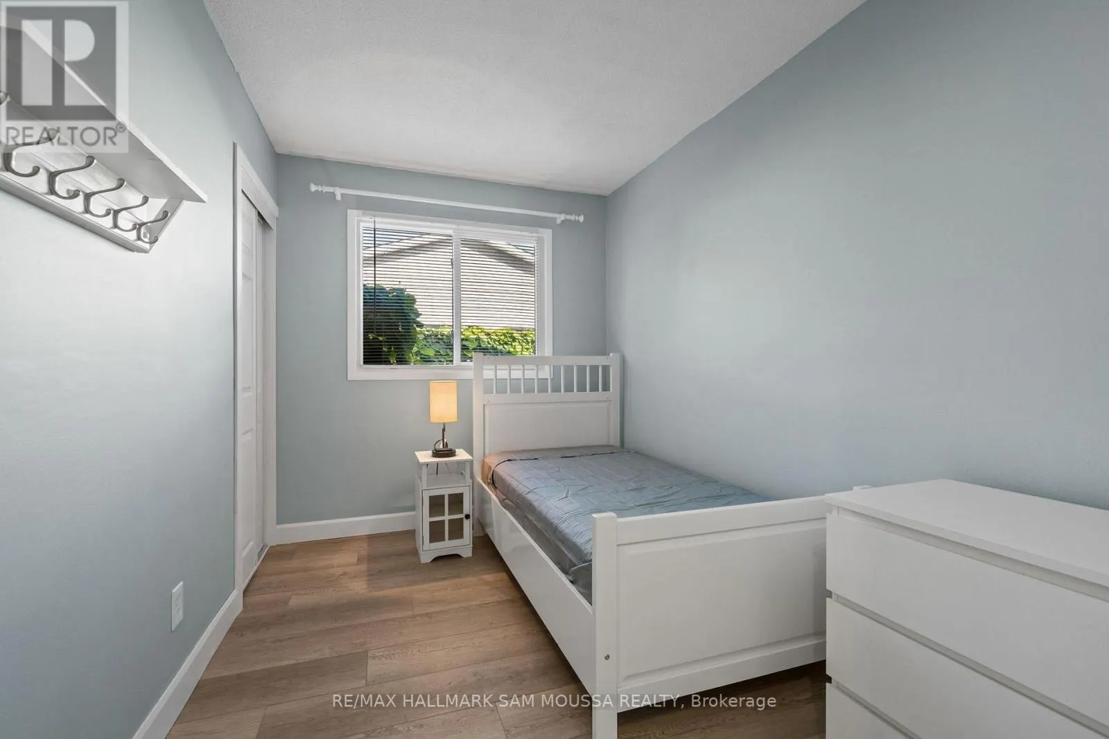 35 BALLANTRAE WAY