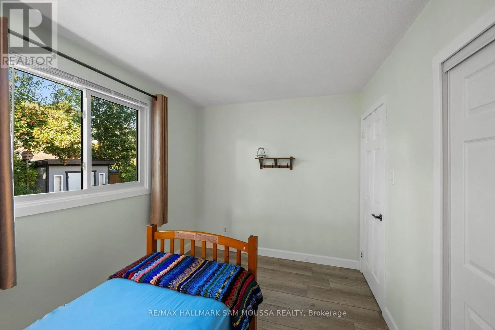 35 BALLANTRAE WAY