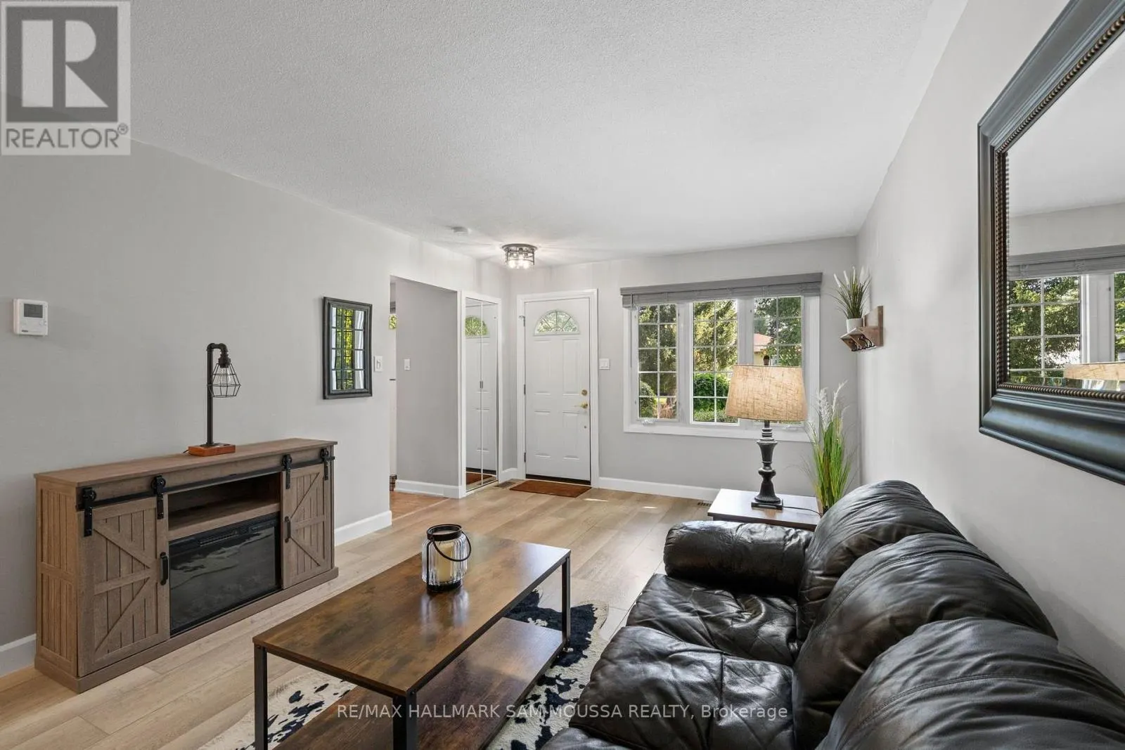 35 BALLANTRAE WAY