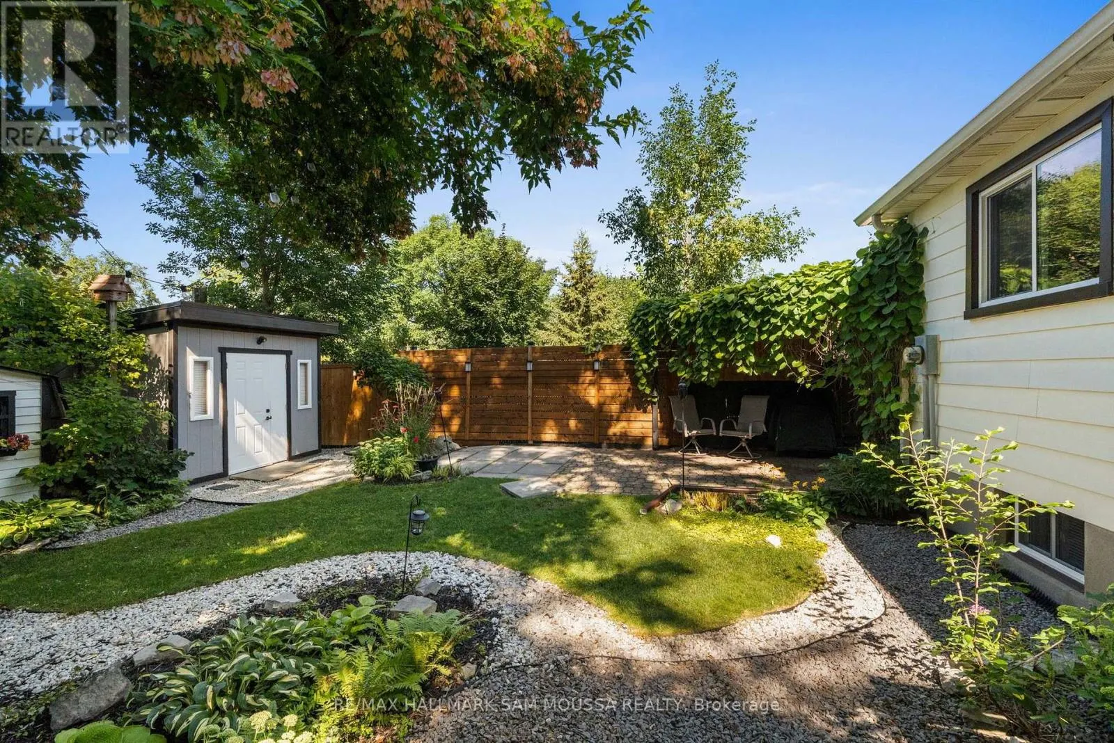 35 BALLANTRAE WAY