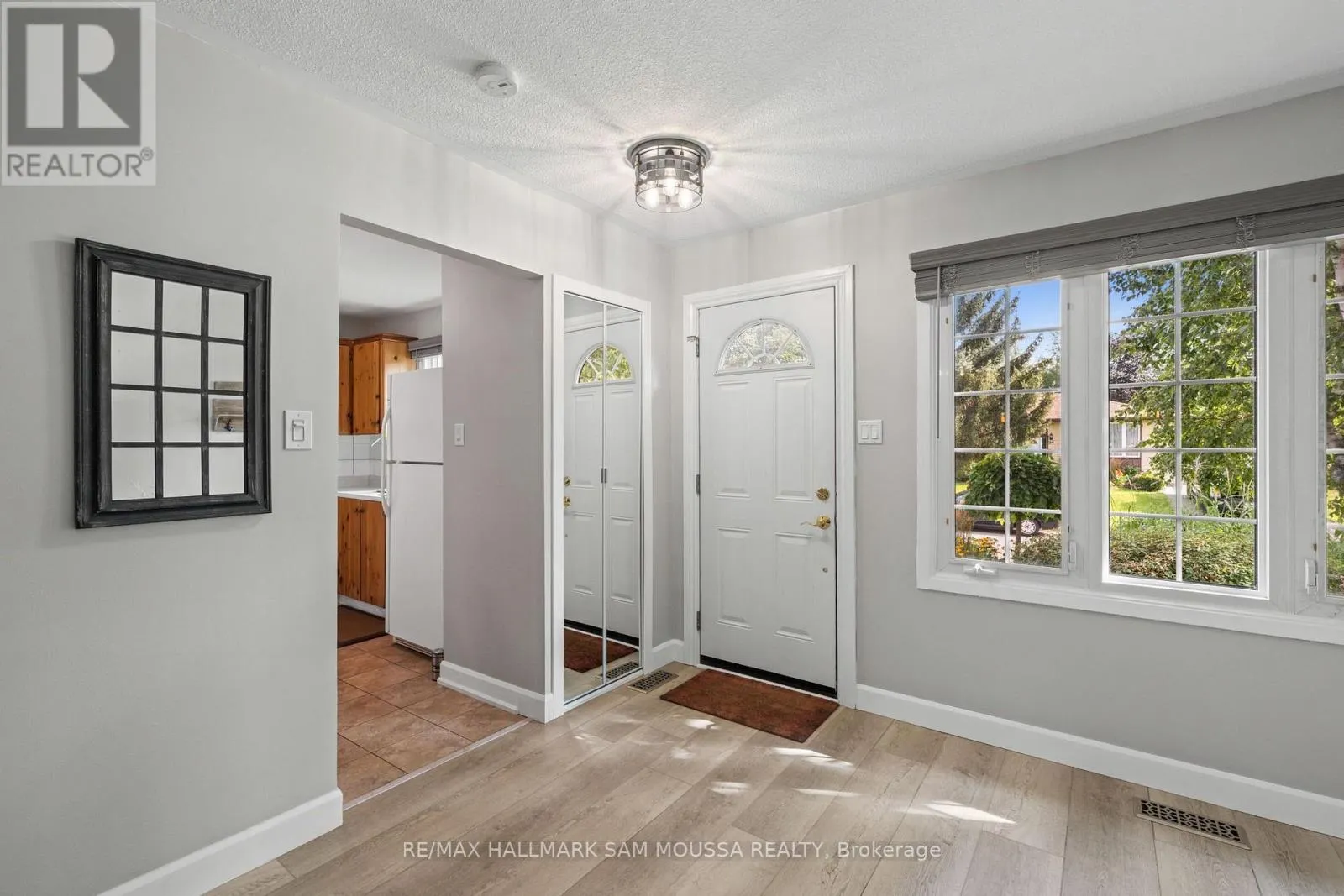 35 BALLANTRAE WAY