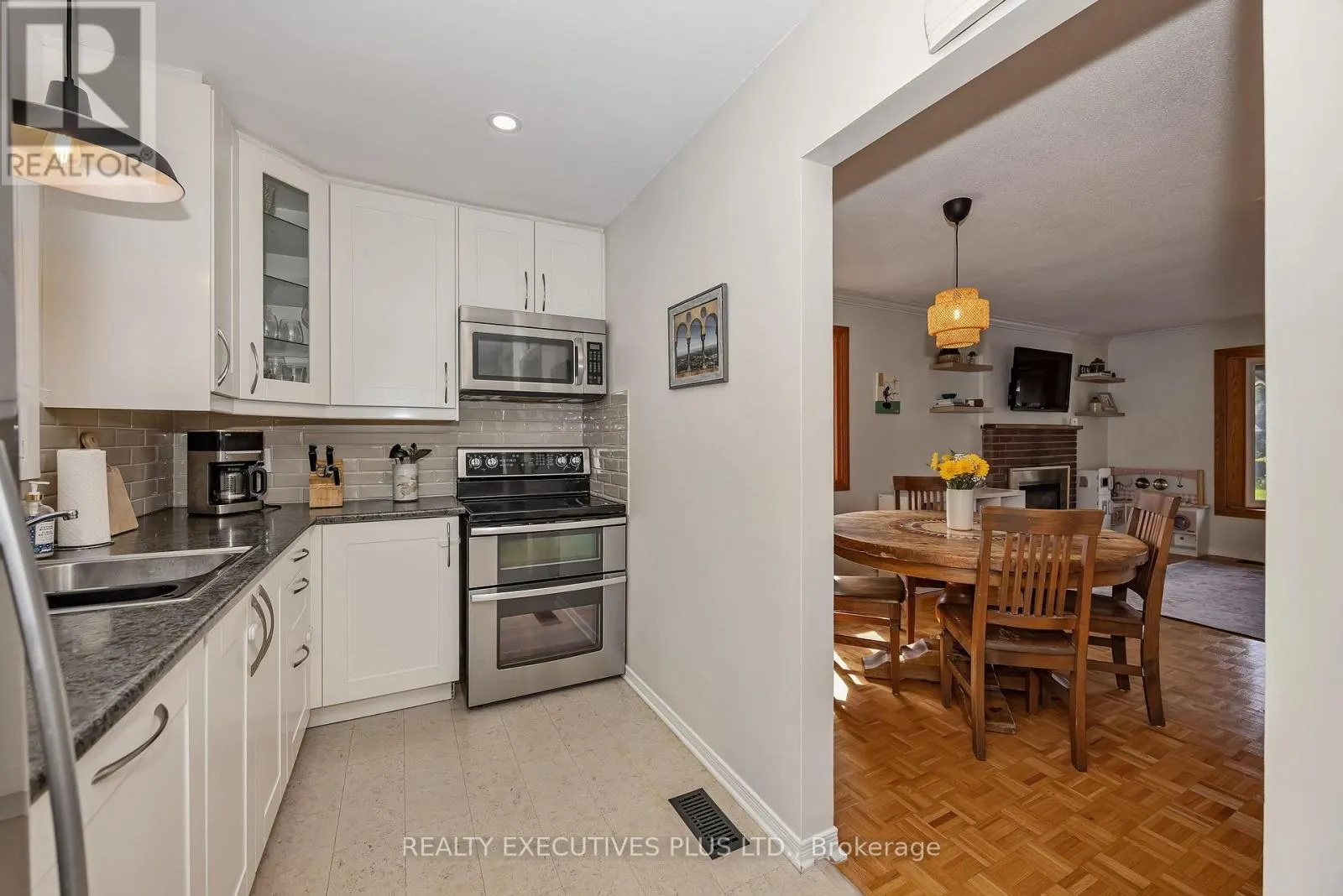 1533 PAYETTE DRIVE