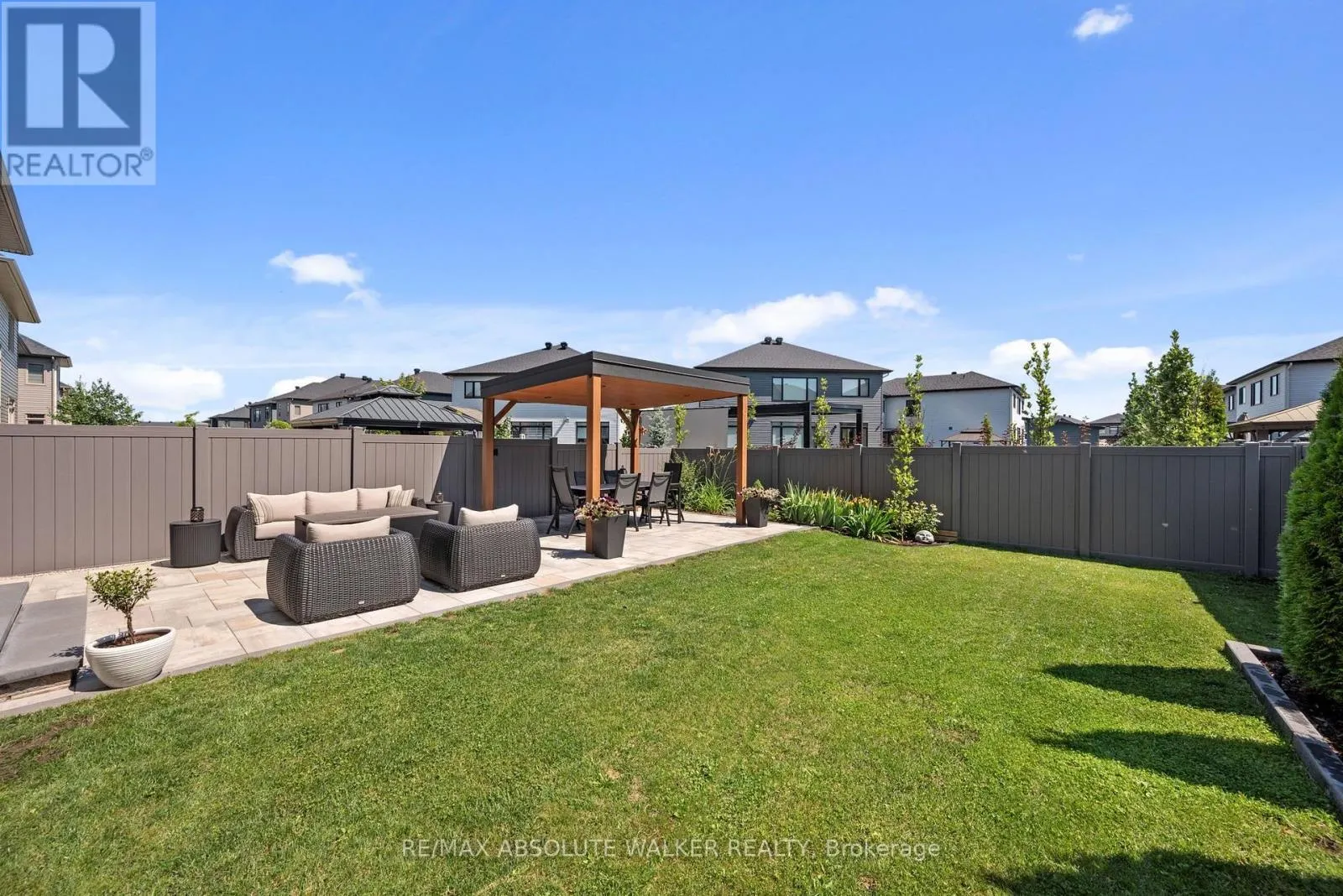 104 HEIRLOOM STREET