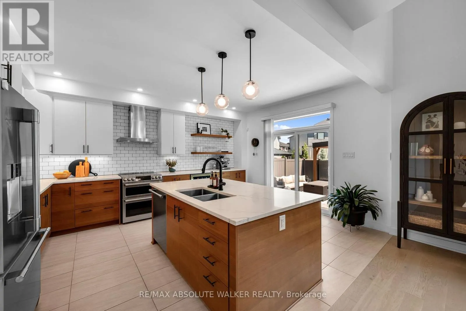 104 HEIRLOOM STREET
