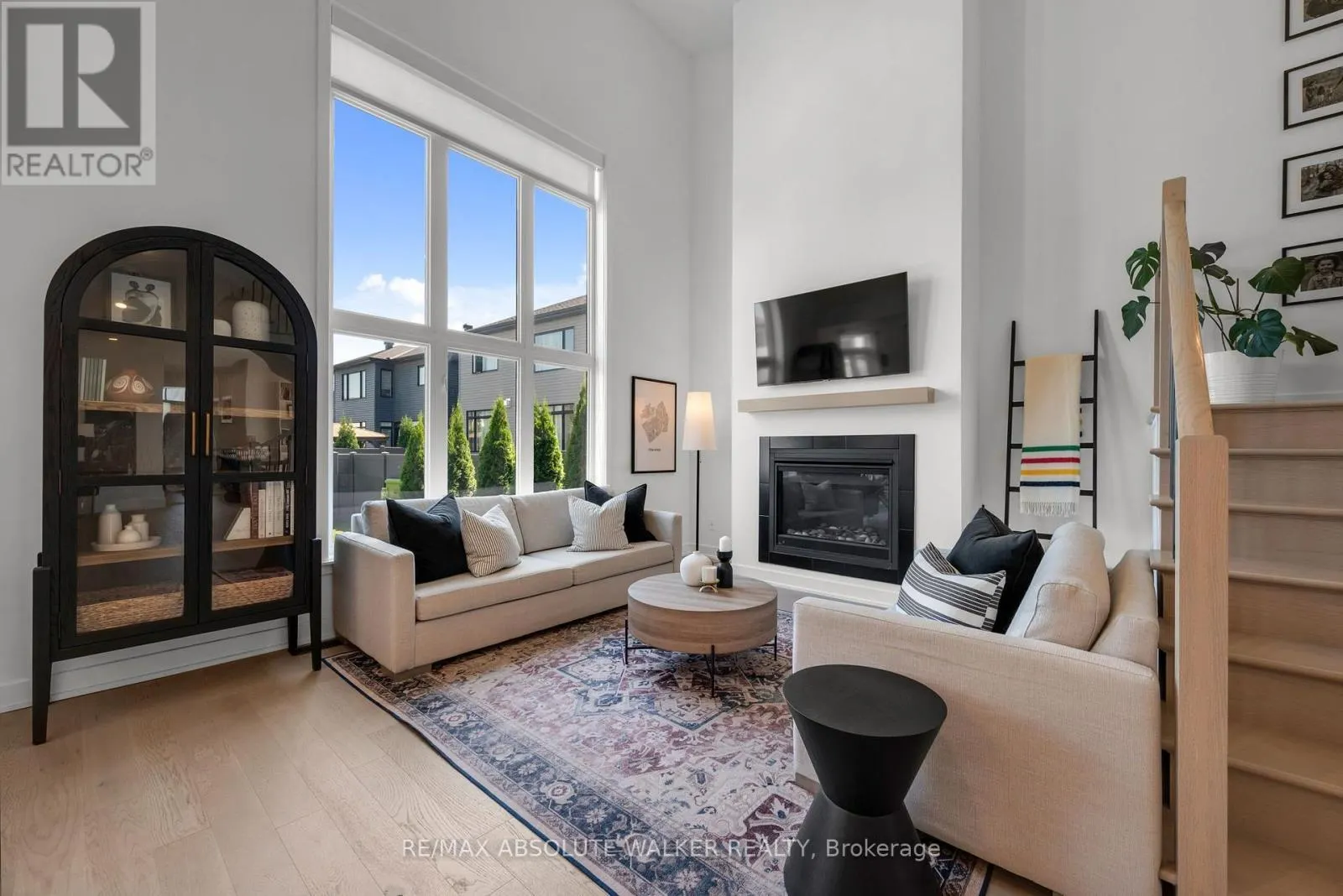 104 HEIRLOOM STREET