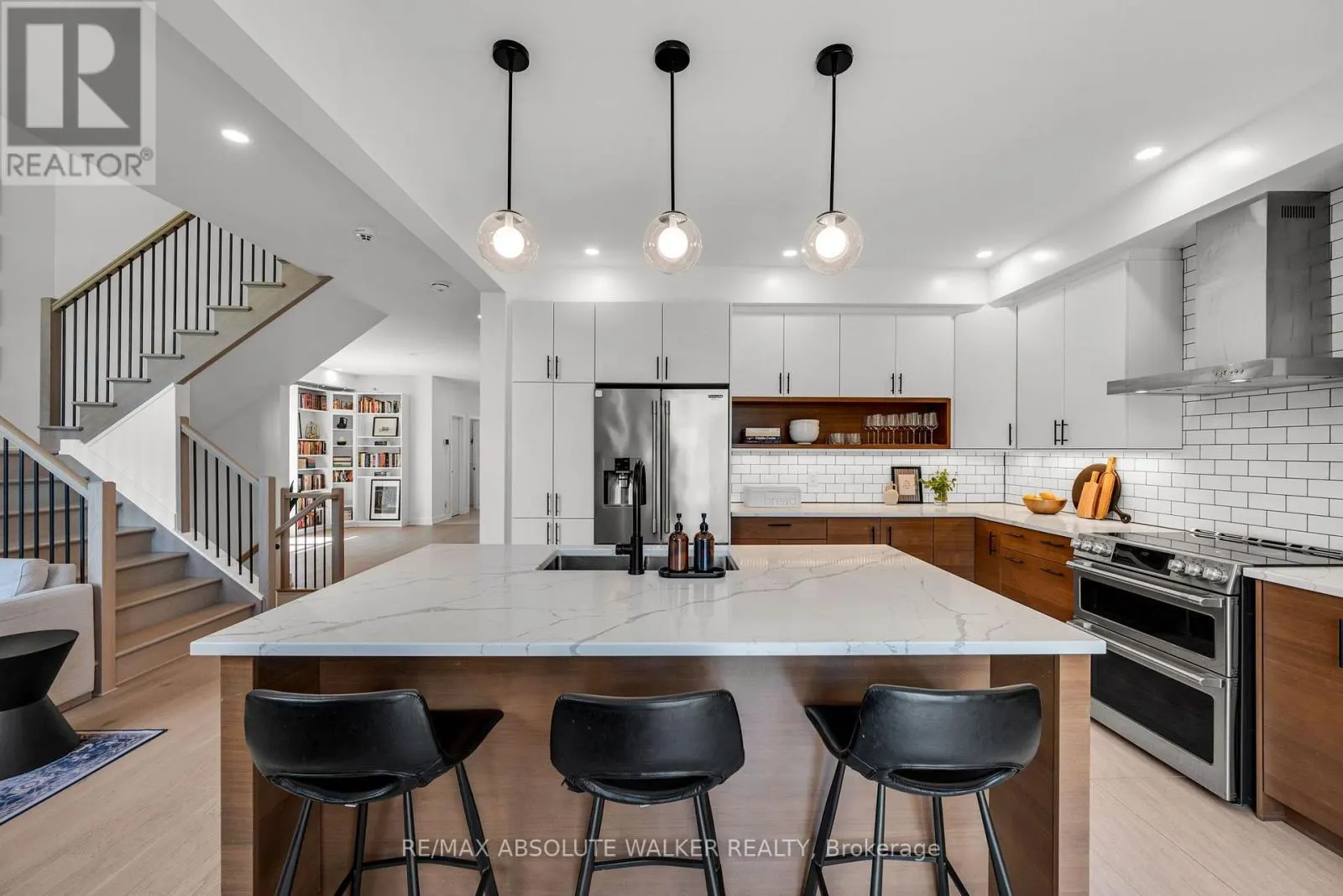 104 HEIRLOOM STREET