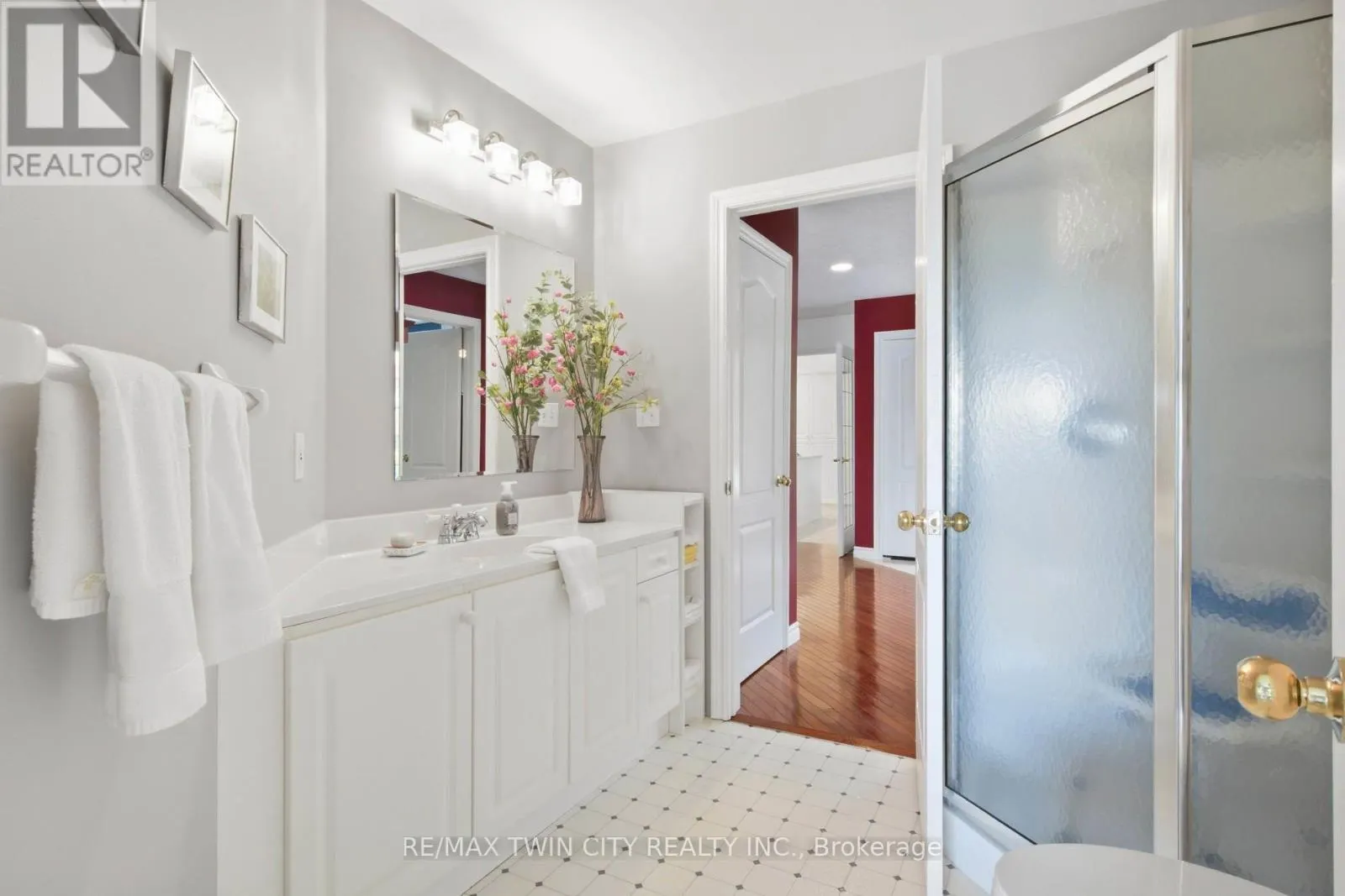 1 - 10 ISHERWOOD AVENUE