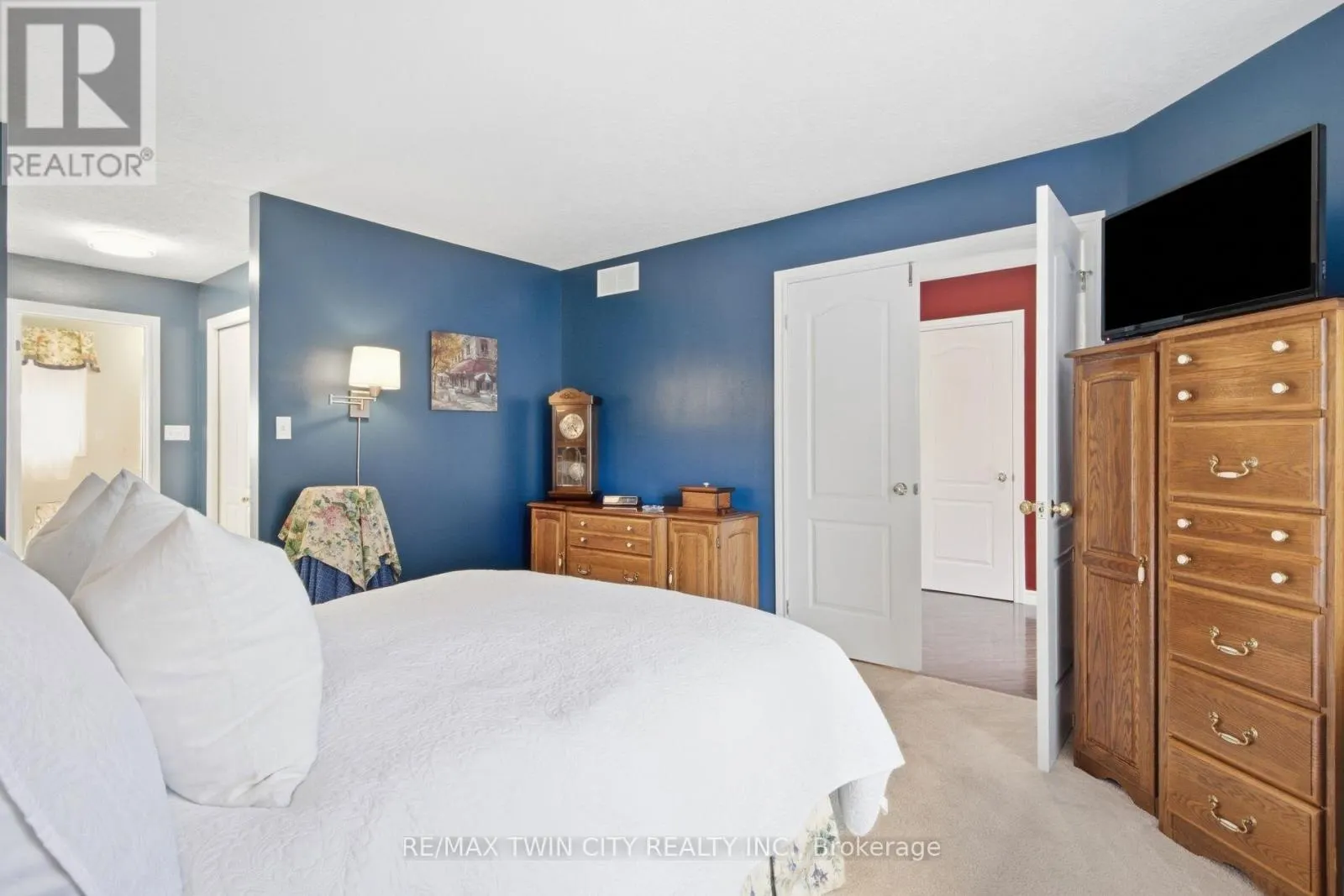 1 - 10 ISHERWOOD AVENUE