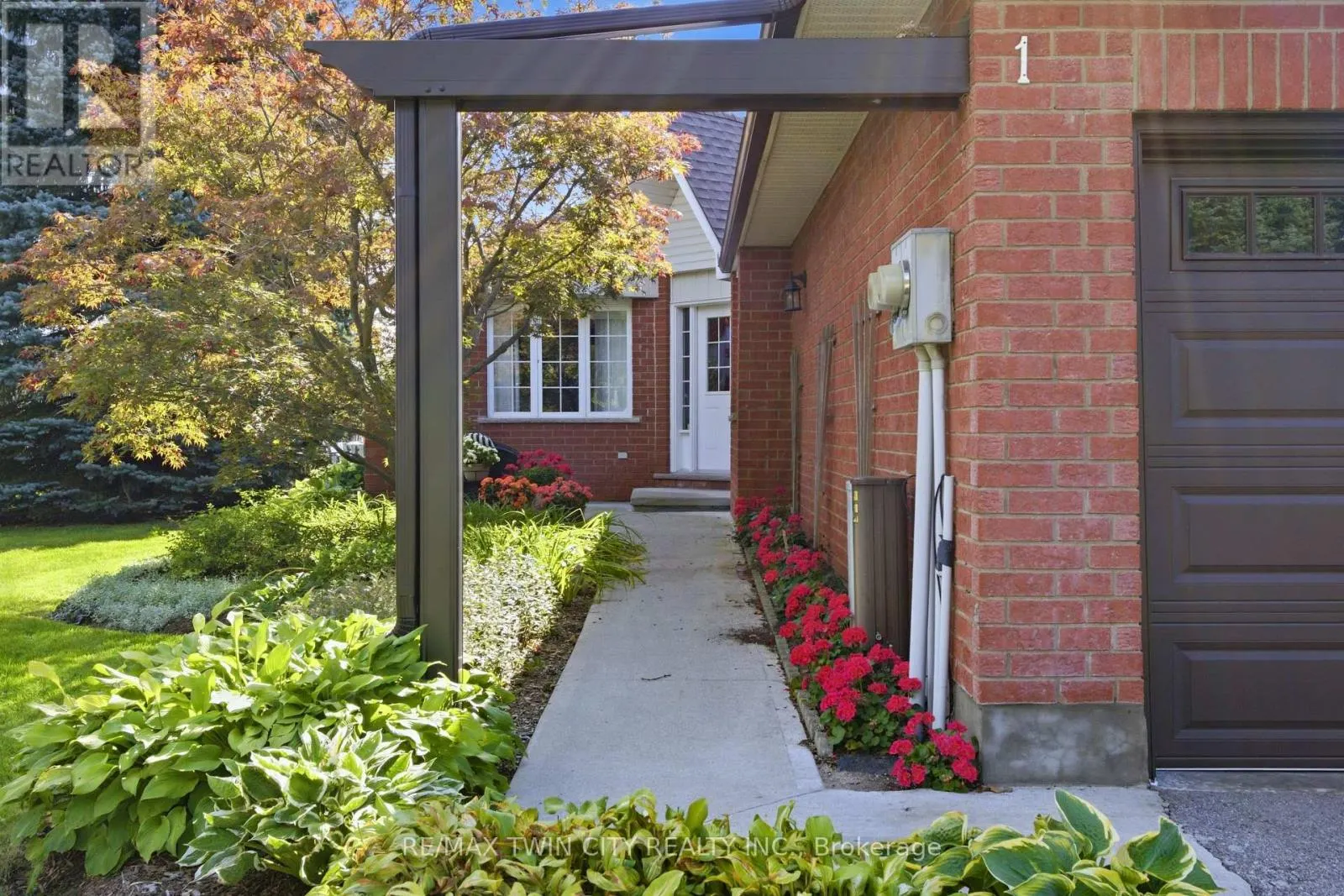 1 - 10 ISHERWOOD AVENUE