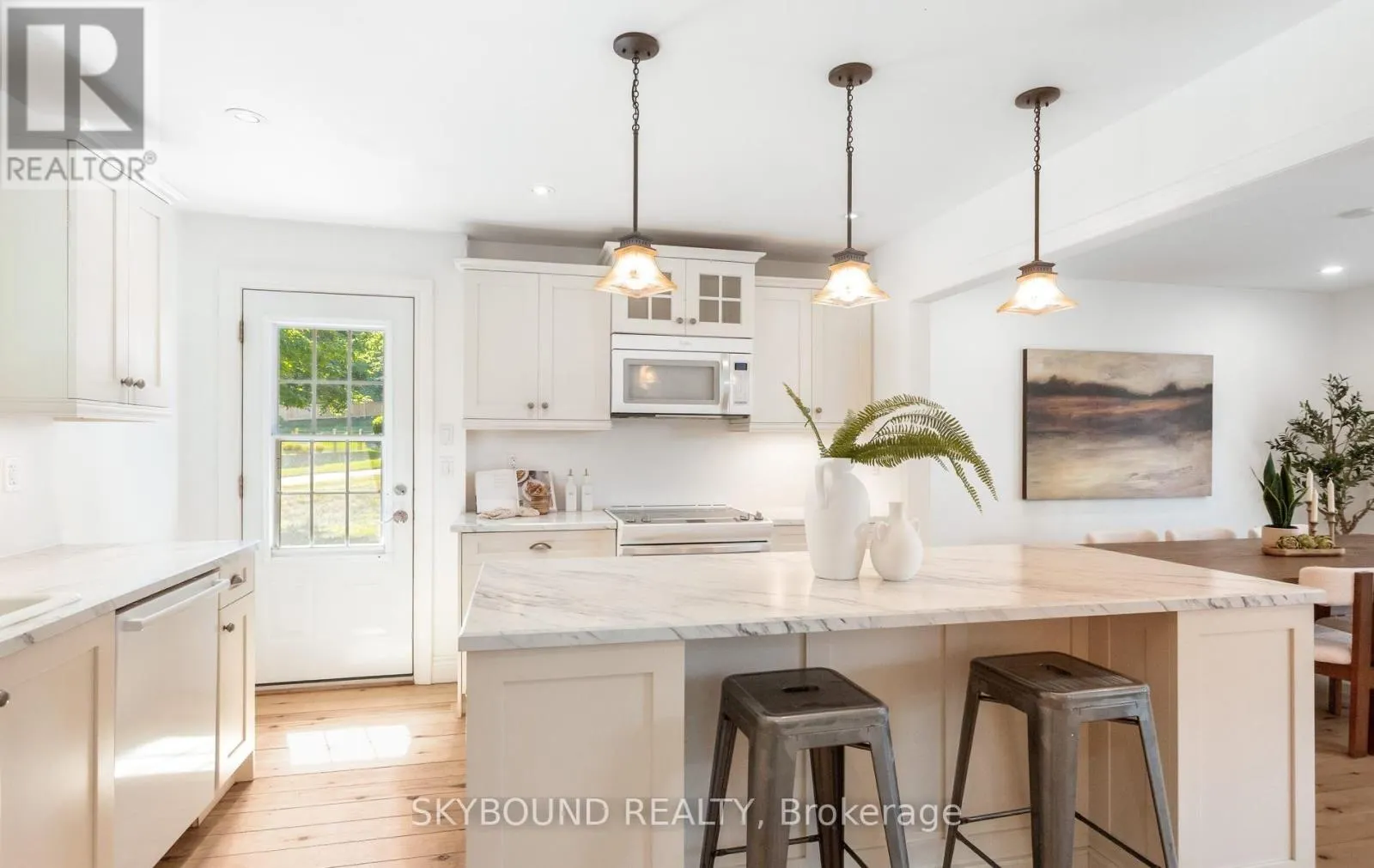 9 DELERIN CRESCENT