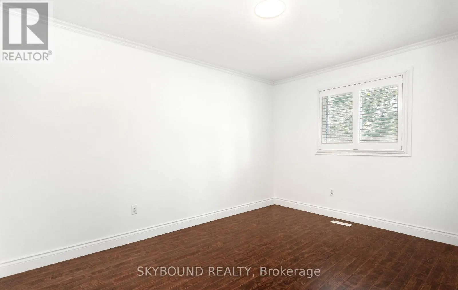 9 DELERIN CRESCENT